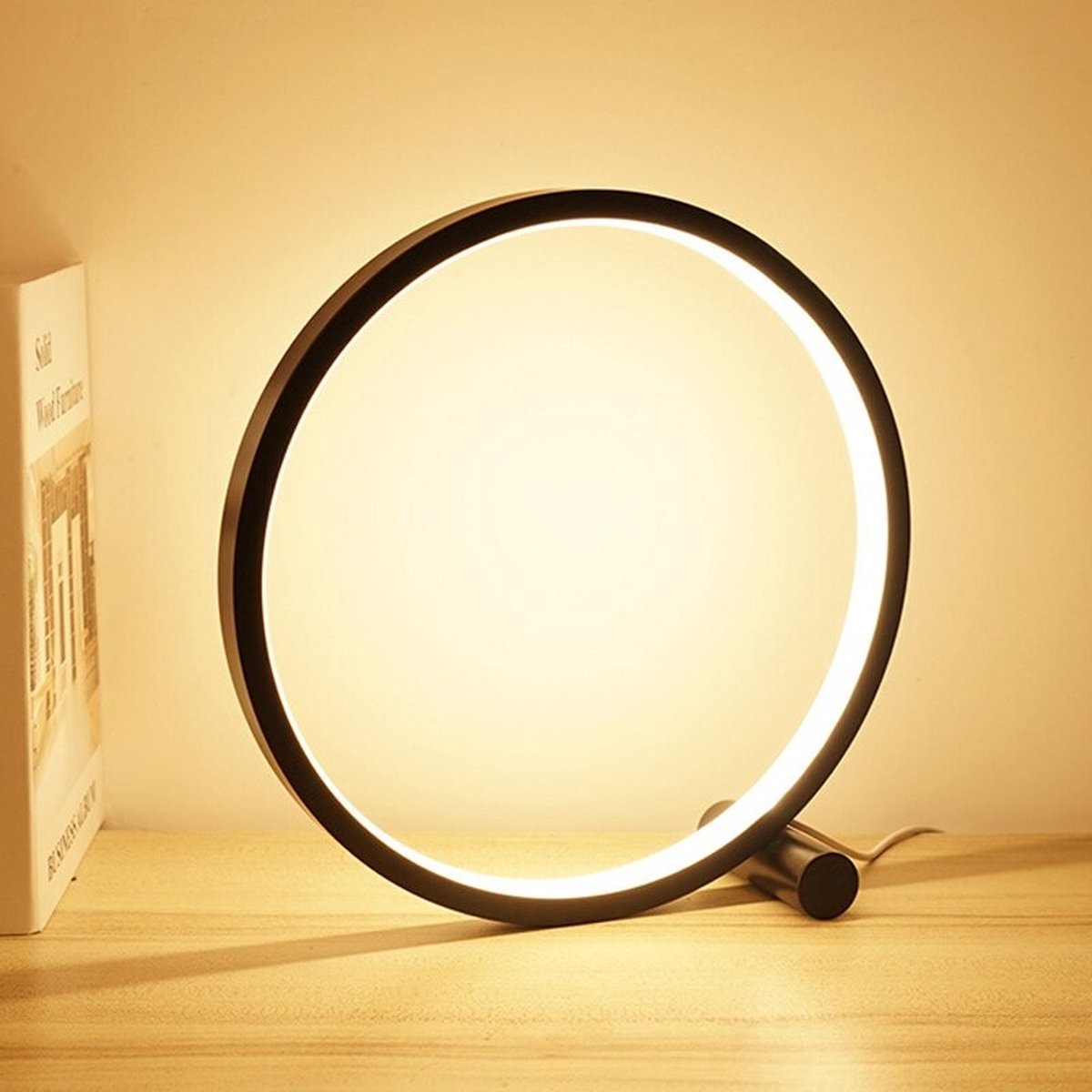 Nancy's Circle dimmable LED lamp with 3 light settings