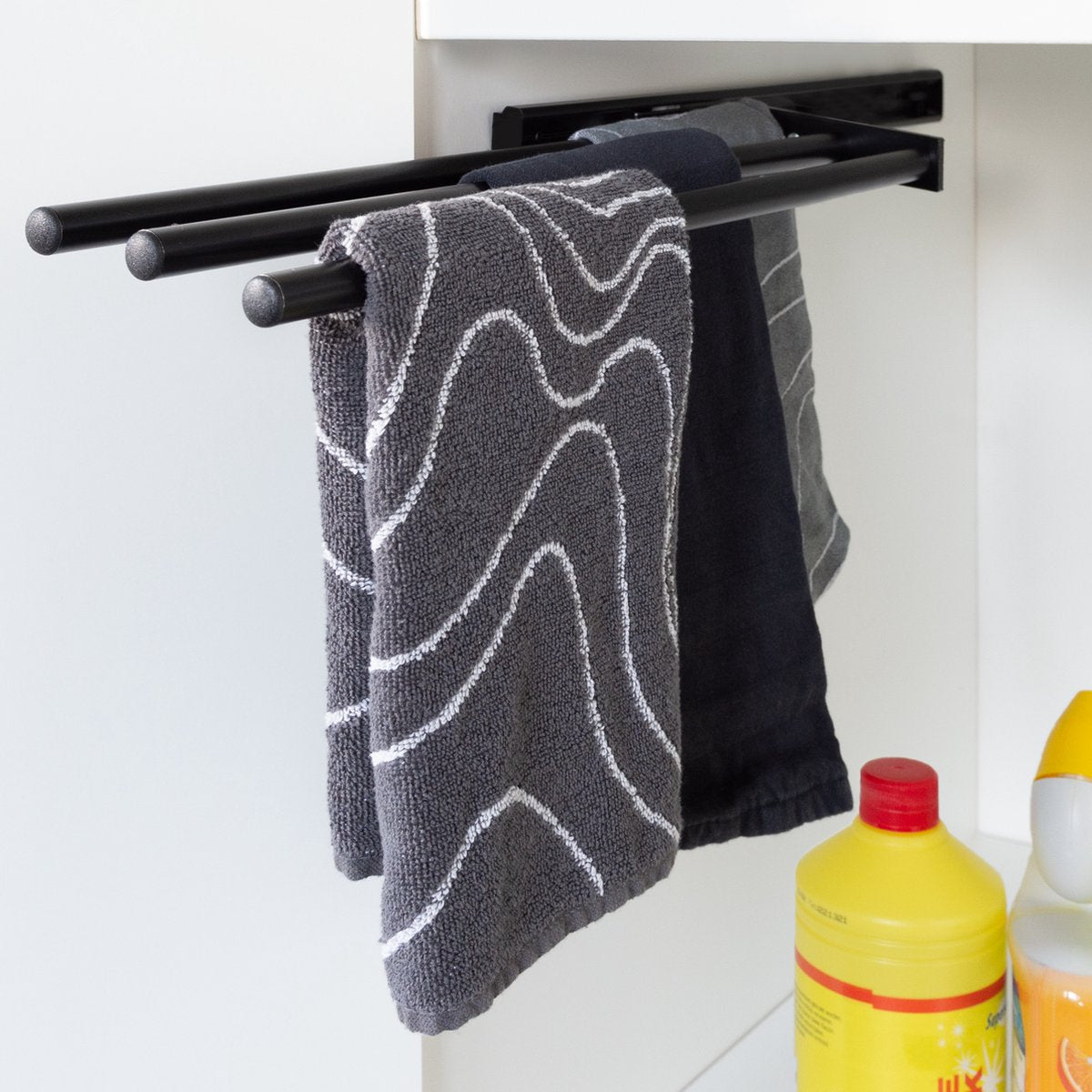 Eleganca Extendable aluminum towel rack 3 arms 46.5cm Black