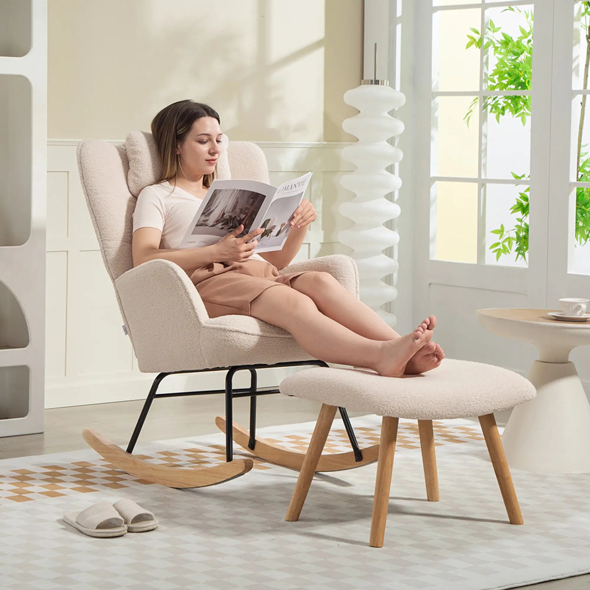 Nancy's Malcesine Schommelstoel - Relaxstoel - Relaxfauteuil - Beige - Fleece