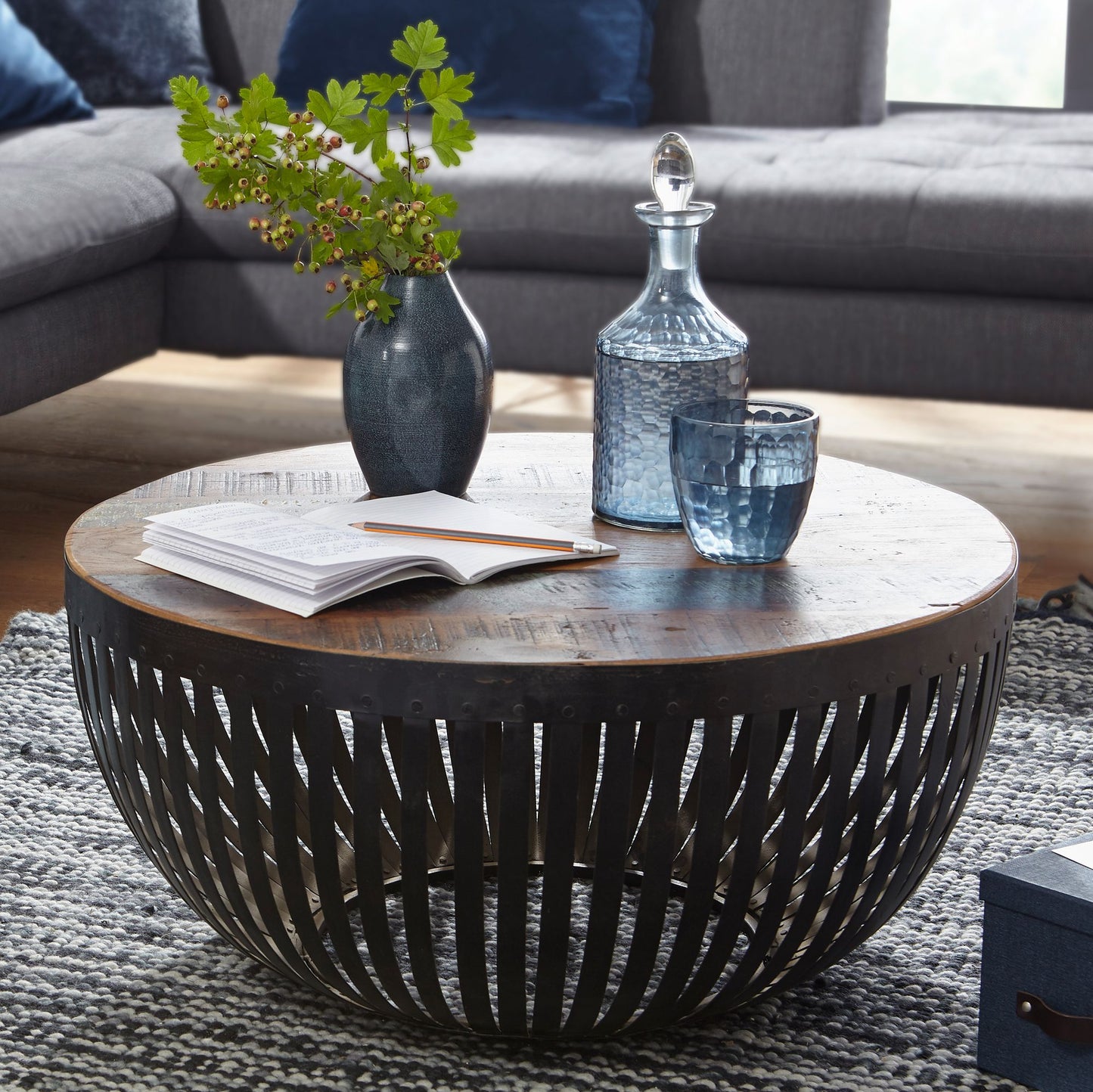 Nancy's Muyan Salontafel - Koffietafel - Gerecycled Mangohout / Staal - ± Ø 70 x 30 cm