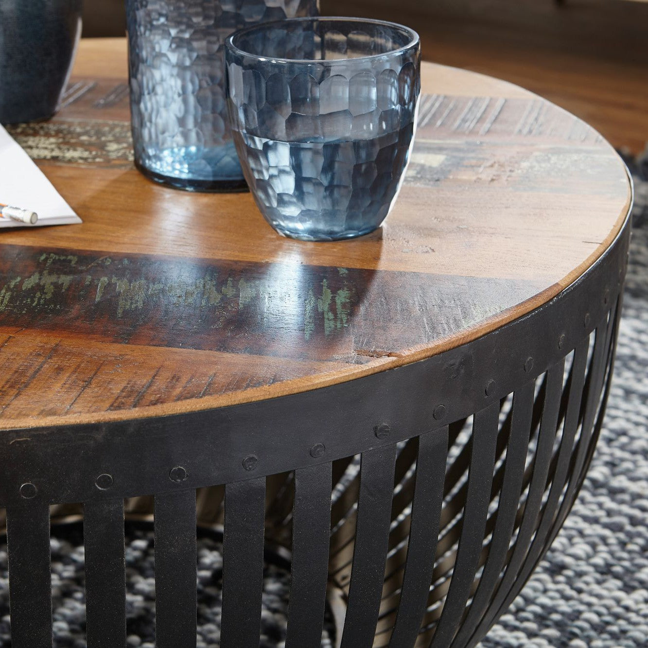 Nancy's Muyan Salontafel - Koffietafel - Gerecycled Mangohout / Staal - ± Ø 70 x 30 cm