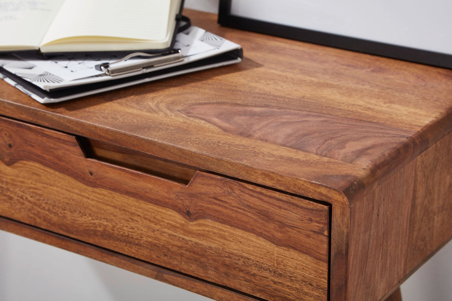 Nancy's Germil Sidetable - Consoletafel - Bijzettafel - Sheesham Hout - ± 90 x 75 x 35 cm