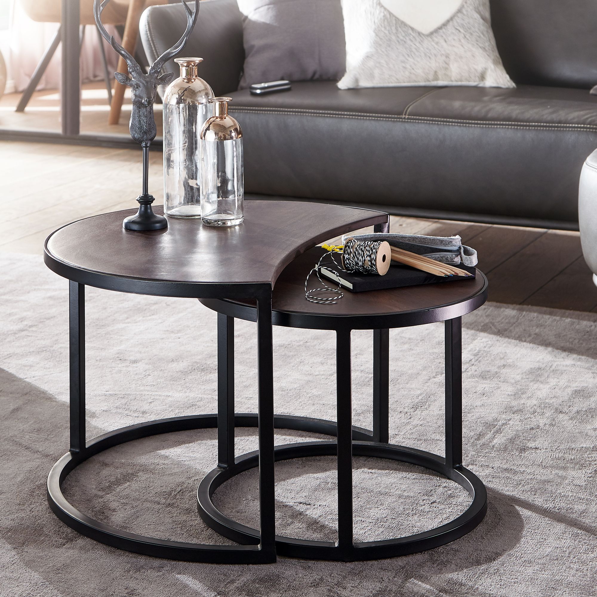 Nancy's Zuni Coffee Tables - Set of 2 - Coffee Tables - Side Tables - Brown / Black - Mango Wood / Steel