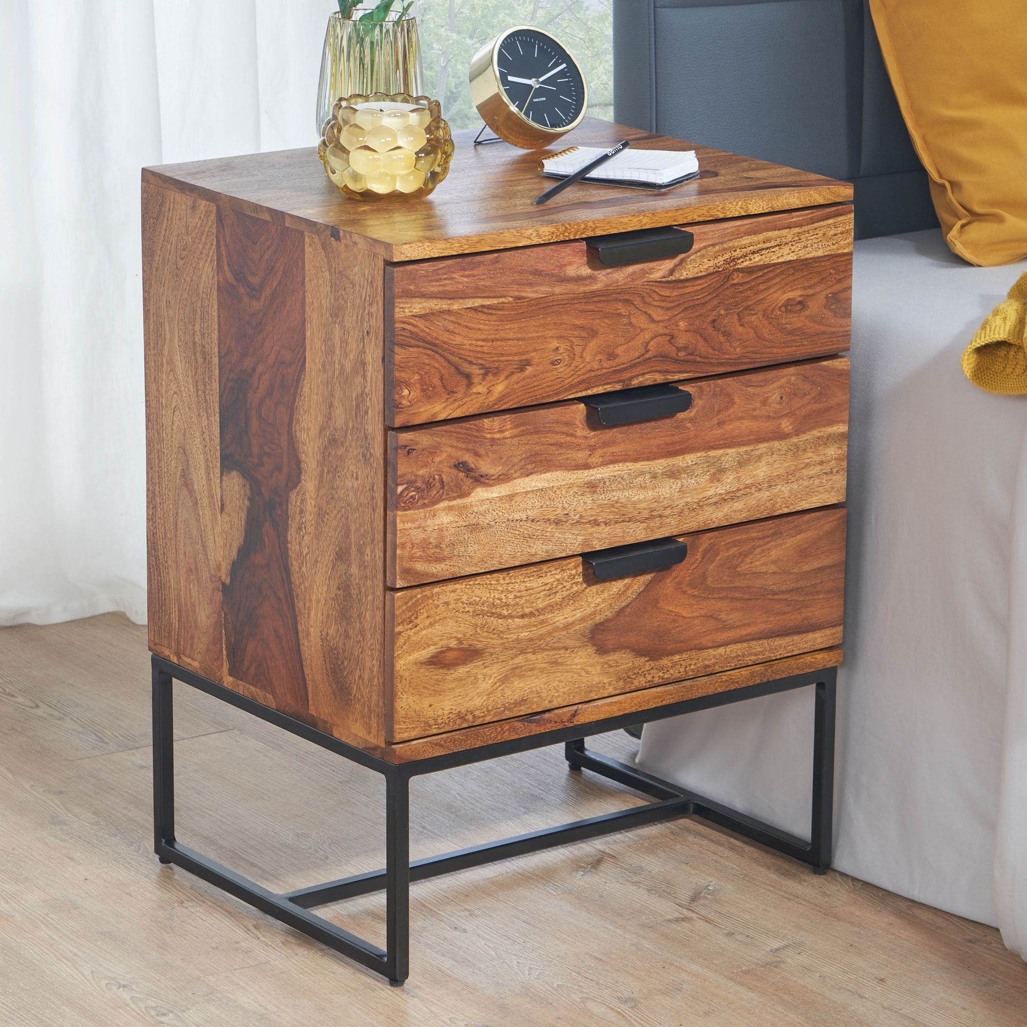 Table de chevet Bozzolo de Nancy - Table d'appoint - Marron - Bois de Sesham - ± 40 x 10 x 30 cm