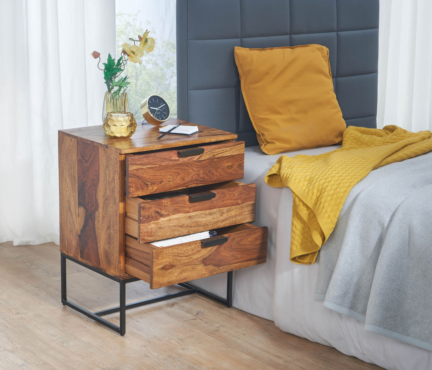 Nancy's Bozzolo Nachtkastje - Bijzettafeltje - Bruin - Sheesham Hout - ± 40 x 10 x 30 cm