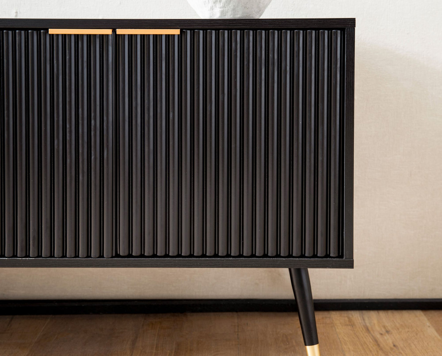 Nancy's Mamede TV Kast - TV Meubel - Lowboard - Zwart - Eik-look - ± 150 x 40 x 60 cm