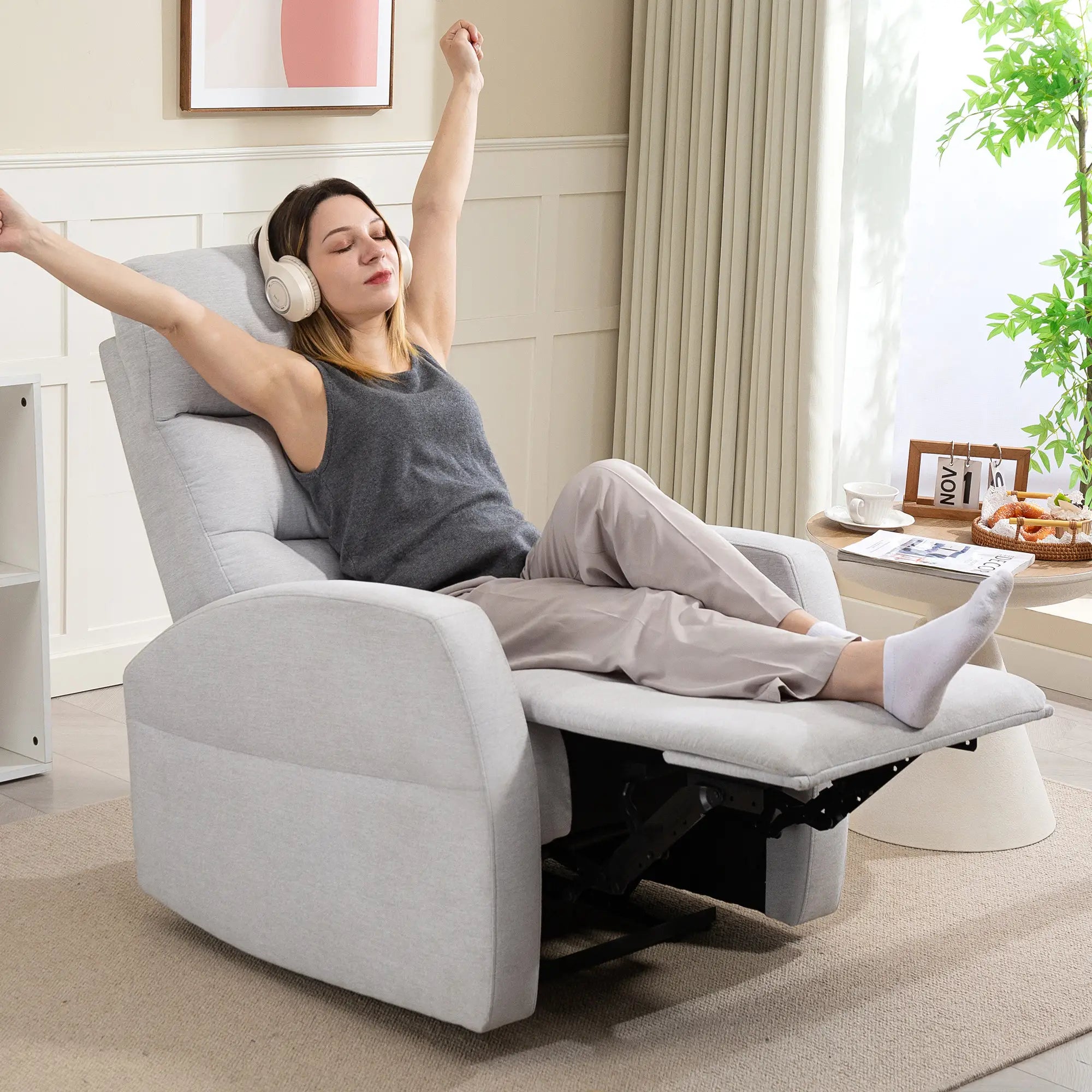Nancy's Locorotondo Relaxfauteuil - Relaxstoel - Loungestoel - Lichtgrijs - Linnen