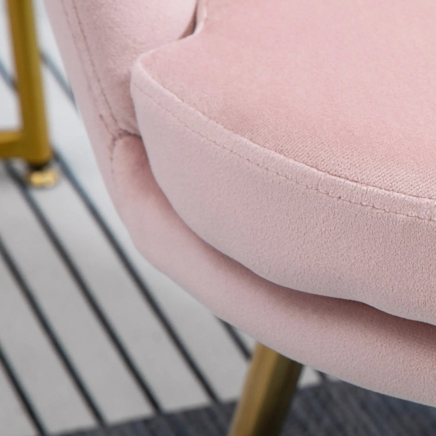 Nancy's Cuneo Fauteuil - Loungestoel - Lotusvorm - Roze - Fluweel