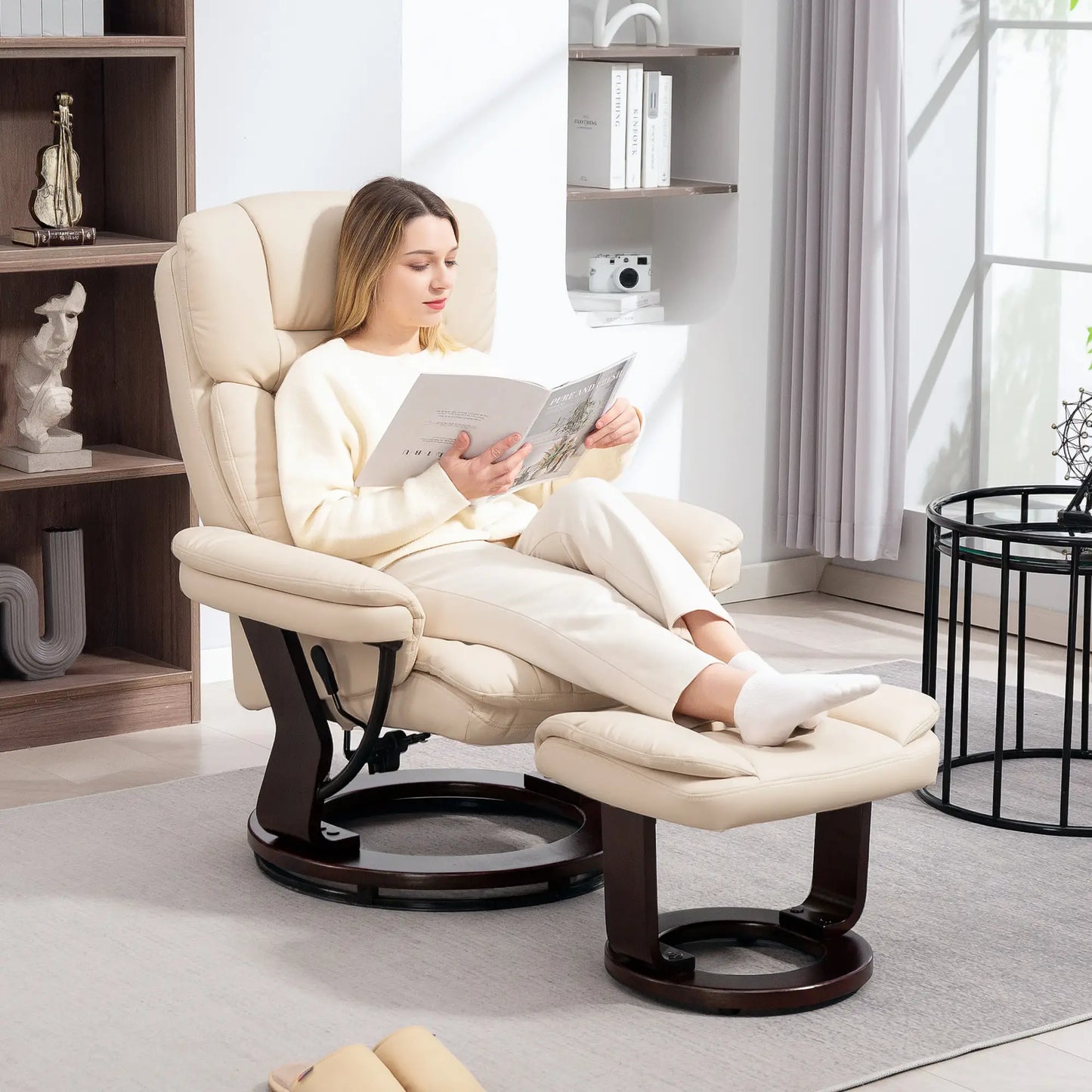 Nancy's Crevacuore Relaxfauteuil met Hocker - Loungestoel - Relaxstoel - Crèmewit - Kunstleer