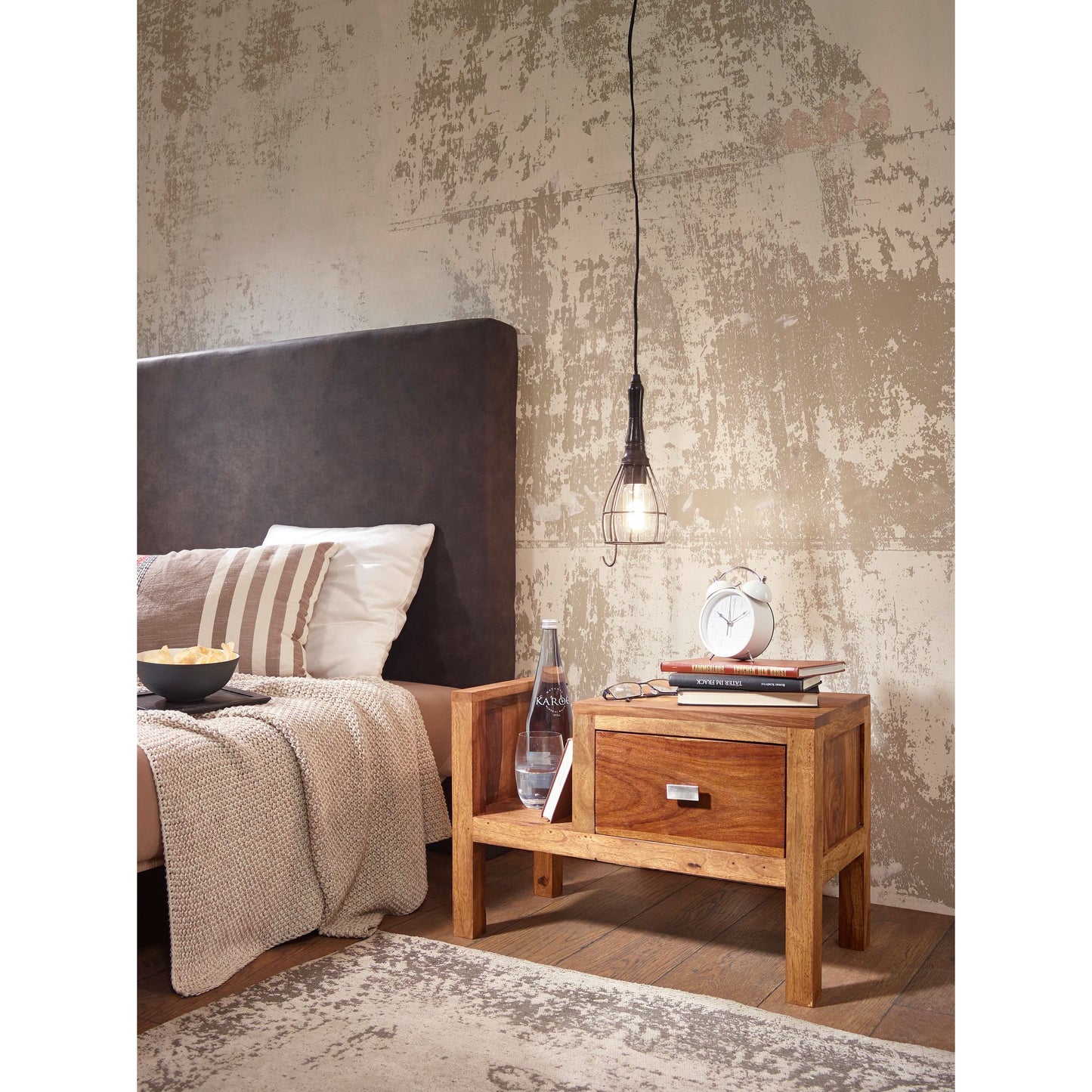 Table de chevet Findlay de Nancy - Table de chevet en bois massif - Sheesham - Porte-journaux - Tiroir - Table d'appoint - Marron