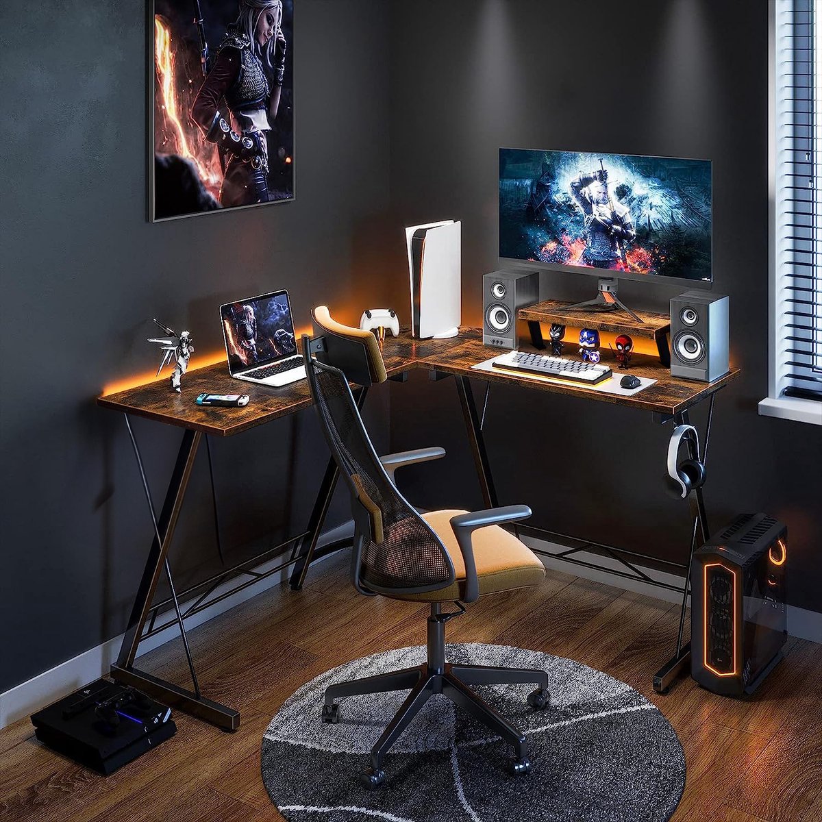 Xergonomic Game Desk – Corner Desk – Computer Table – Game Table – 130cm x 130cm x 85 cm – Black/Wood