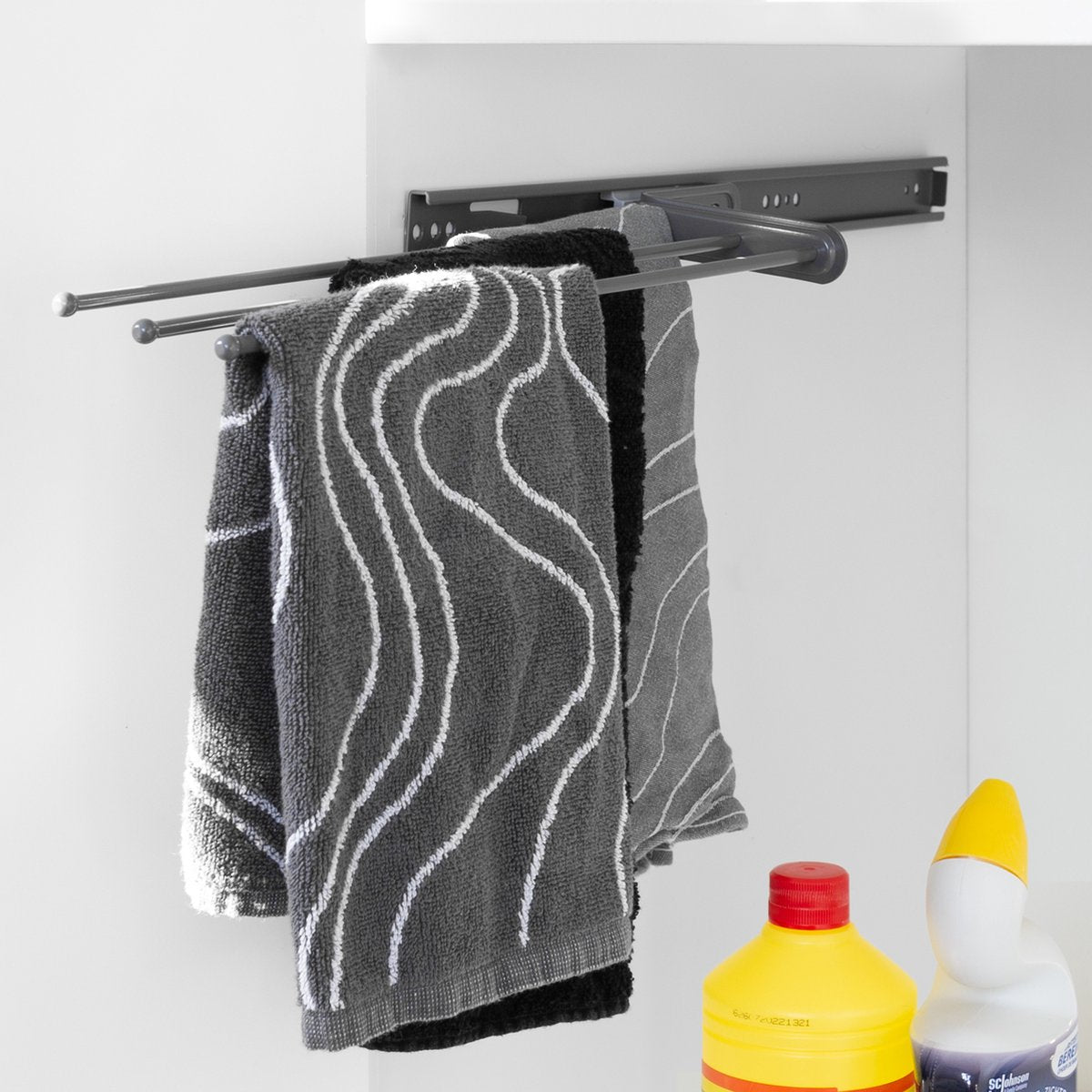 Eleganca Uittrekbaar ijzeren handdoekrek 3 armen 50cm Antraciet