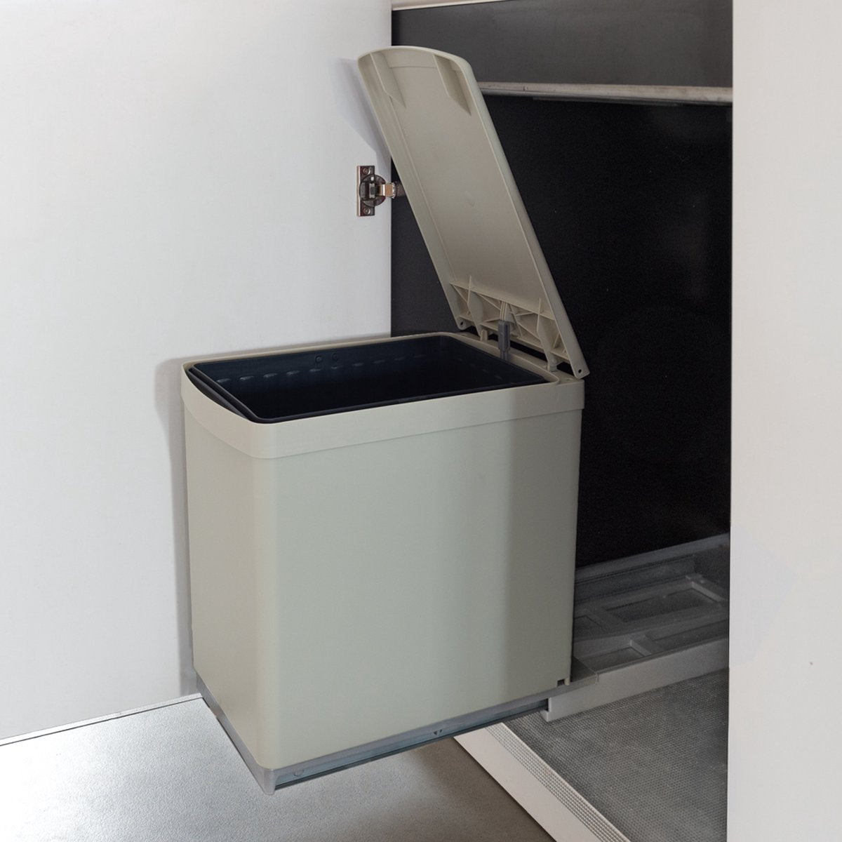 Built-in waste bin 16 liter automatic lid opening Gray