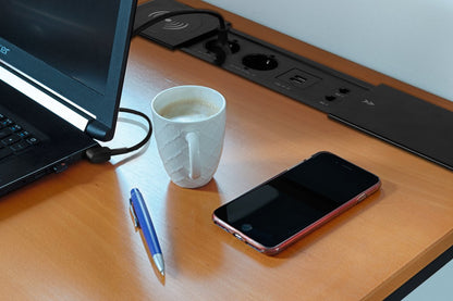 Xergonomic Desk socket with QI wireless charger, 2 internet connections, 2 sockets and 2 USB ports Black