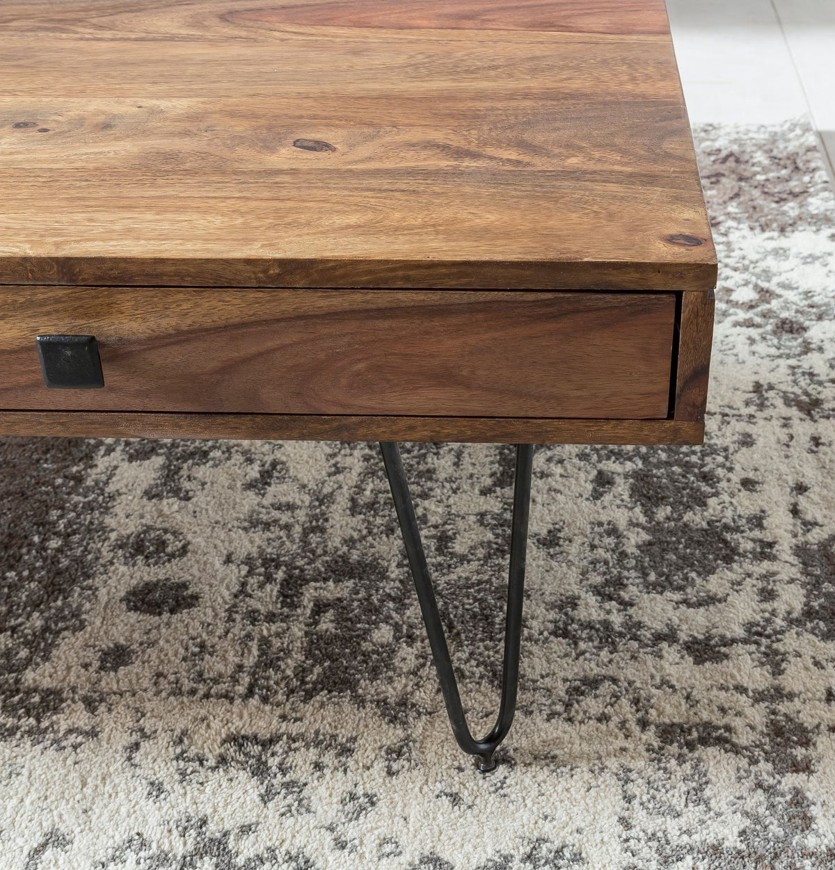 Nancy's Ussita Salontafel - Koffietafel - 2 Praktische Lades - Massief Sheeshamhout - 110 x 60 x 40 cm