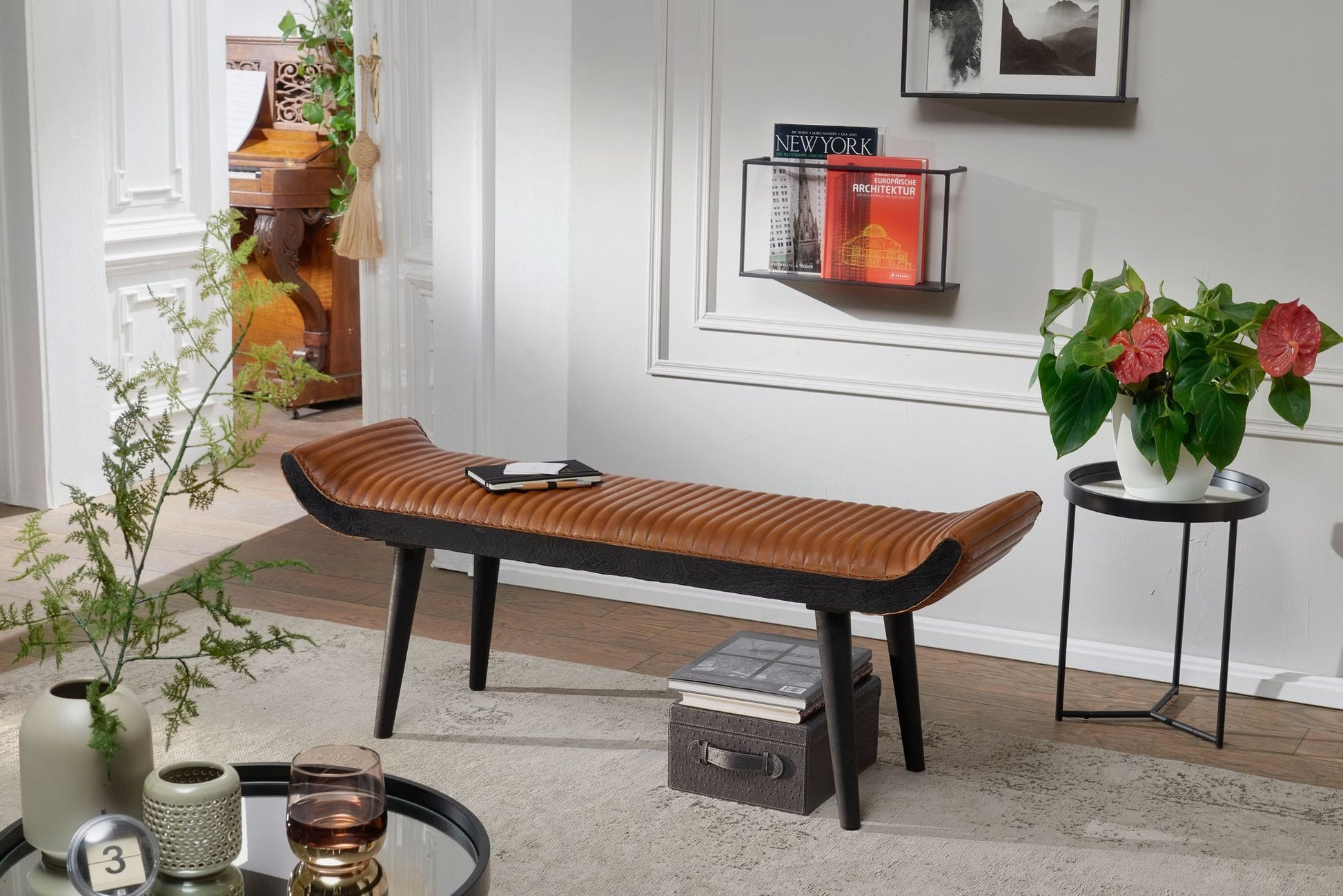Nancy's Monsano Bankje - Zitbankje - Gangbankje - Opbergbankje - Bruin - Geitenleer / Mangohout - ± 125 x 40 x 50 cm