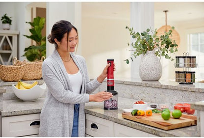 Nancy's Black & Decker Draadloze Staafmixer - Inclusief Garde, Hakmolen en Mengkom - Rood - RVS