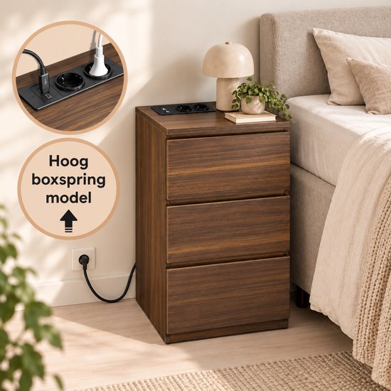 Casamoda Extra Hoog Nachtkastje voor Boxspring - 3 lades - Stopcontact met 1x USB-C en 1x USB-A - Bijzettafel - Walnoot - 40 x 35 x 70 cm