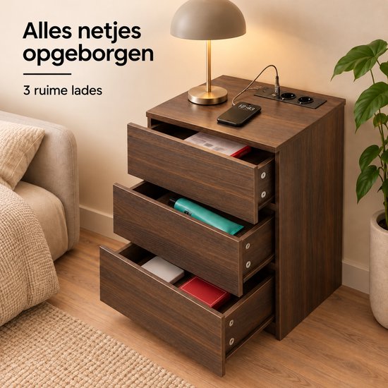 Casamoda Extra Hoog Nachtkastje voor Boxspring - 3 lades - Stopcontact met 1x USB-C en 1x USB-A - Bijzettafel - Walnoot - 40 x 35 x 70 cm