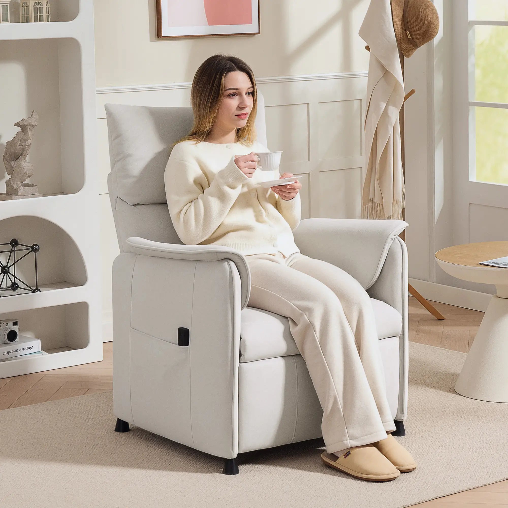 Nancy's Gignese Elektrische Fauteuil - Relaxfauteuil - Crème - Fluweel
