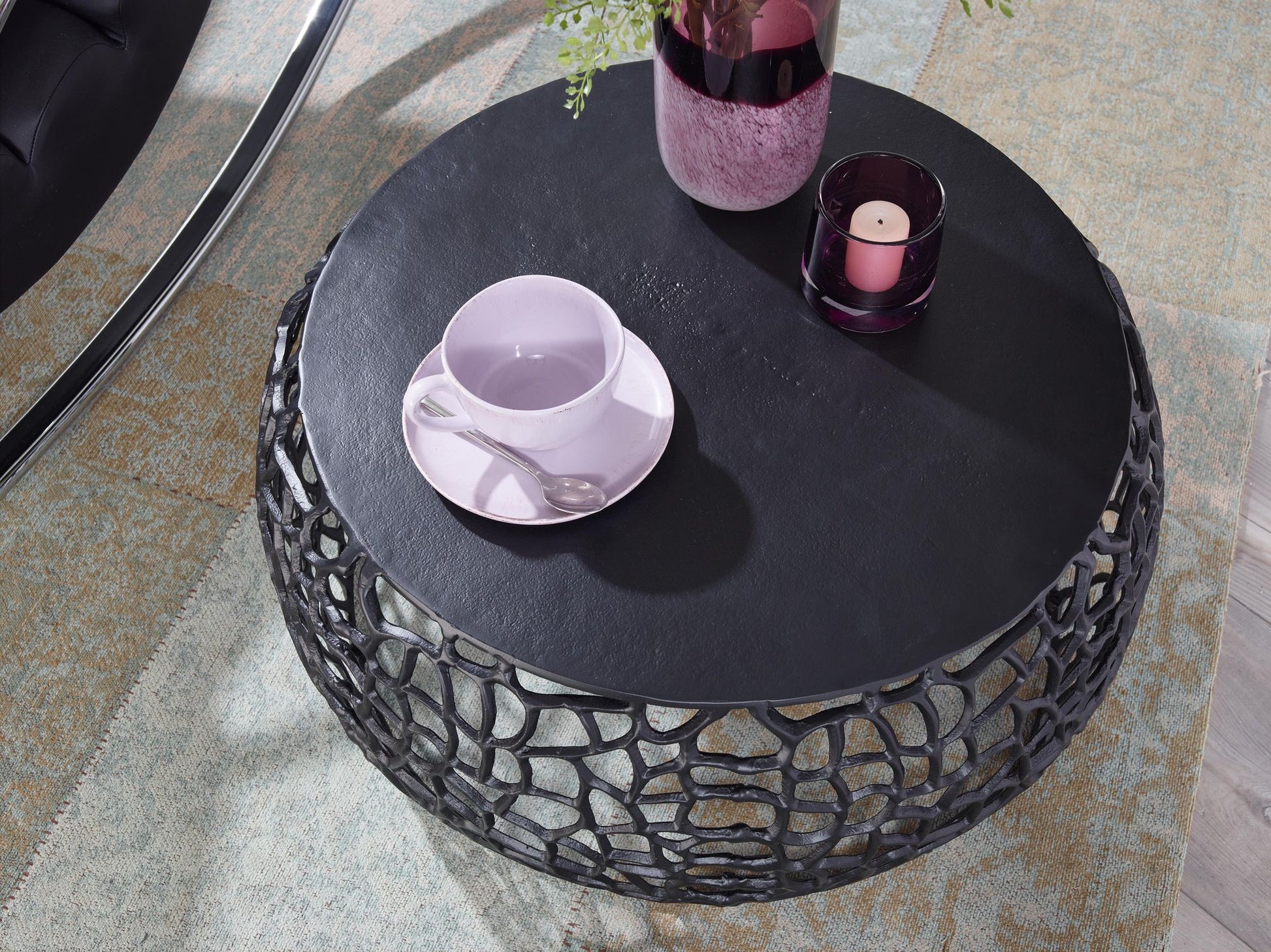 Nancy's Loivos Salontafel - Koffietafel - Bijzettafel - Zwart - Aluminium - ± Ø 65 x 30 cm