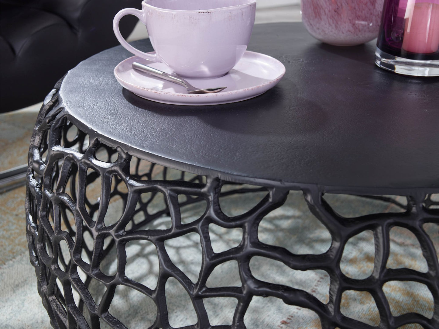 Nancy's Loivos Salontafel - Koffietafel - Bijzettafel - Zwart - Aluminium - ± Ø 65 x 30 cm