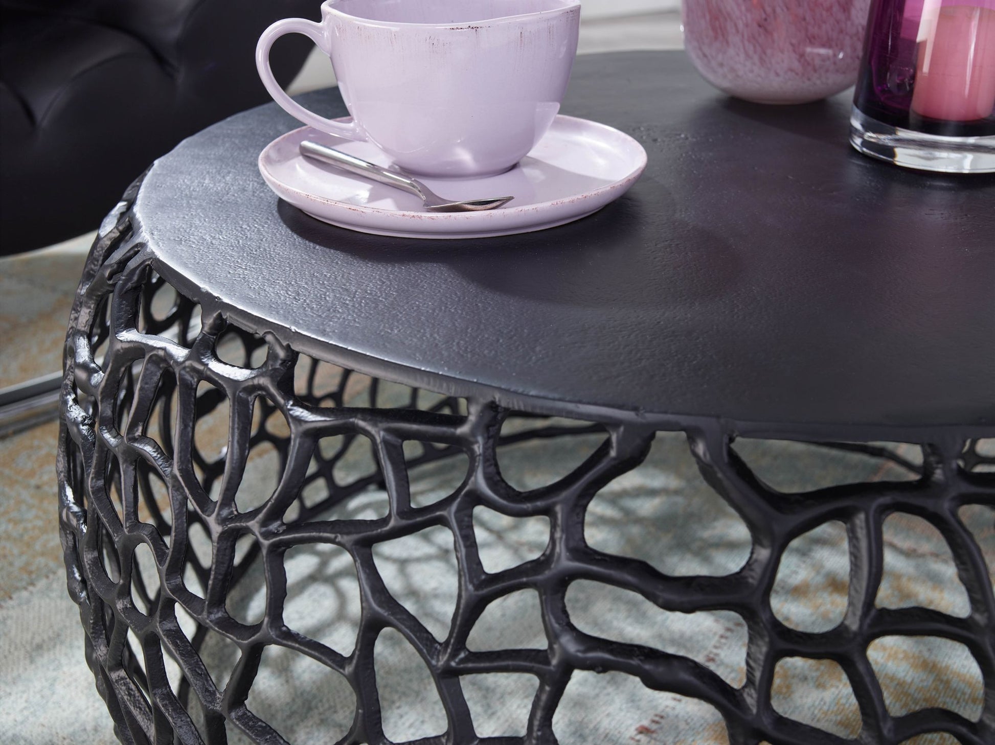 Nancy's Loivos Salontafel - Koffietafel - Bijzettafel - Zwart - Aluminium - ± Ø 65 x 30 cm