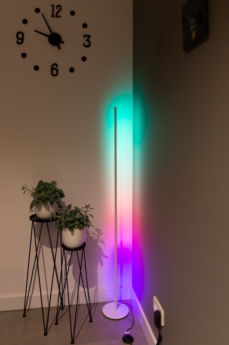 Realight RGB LED Floor Lamp 146cm dimmable Including Remote Control White