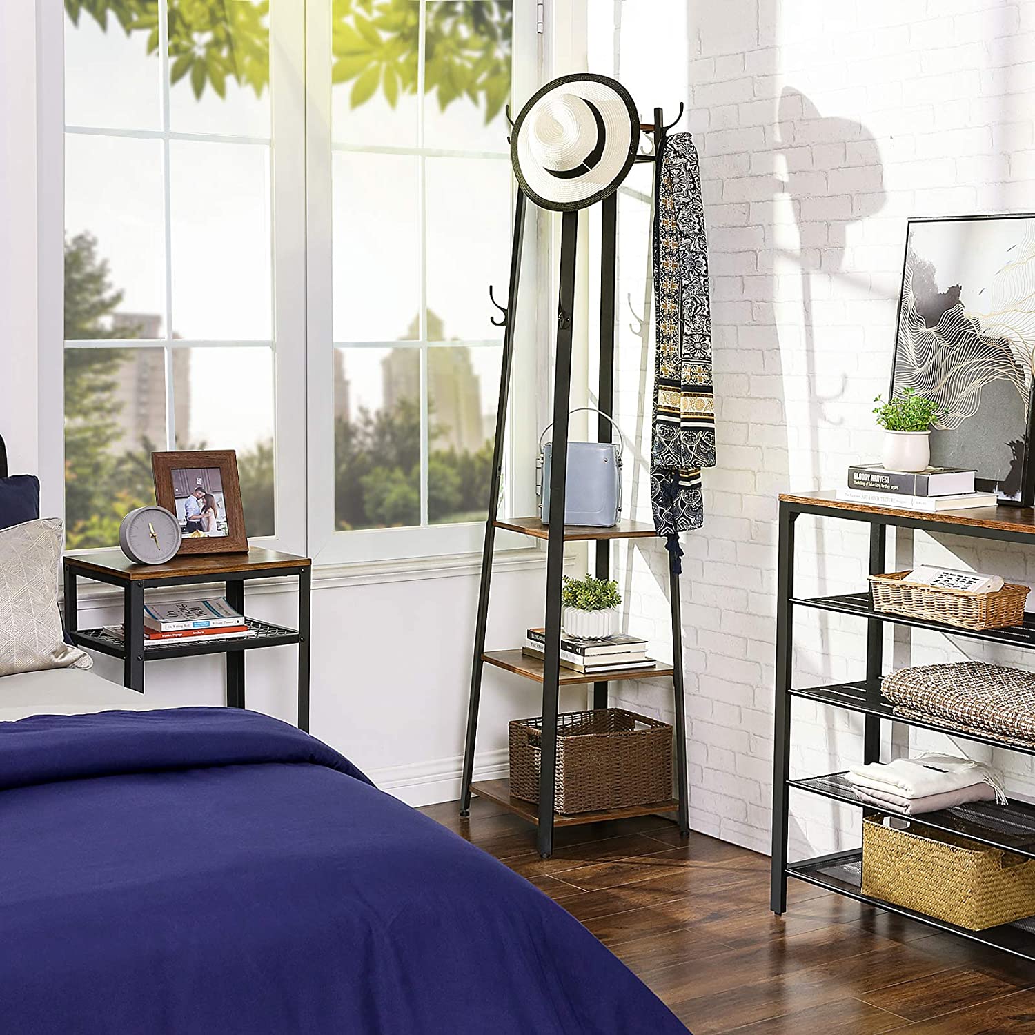 Nancy's Bremerton Staande Kapstok - Garderoberek - Met Planken - Vintage - ± 45 x 45 x 180 cm