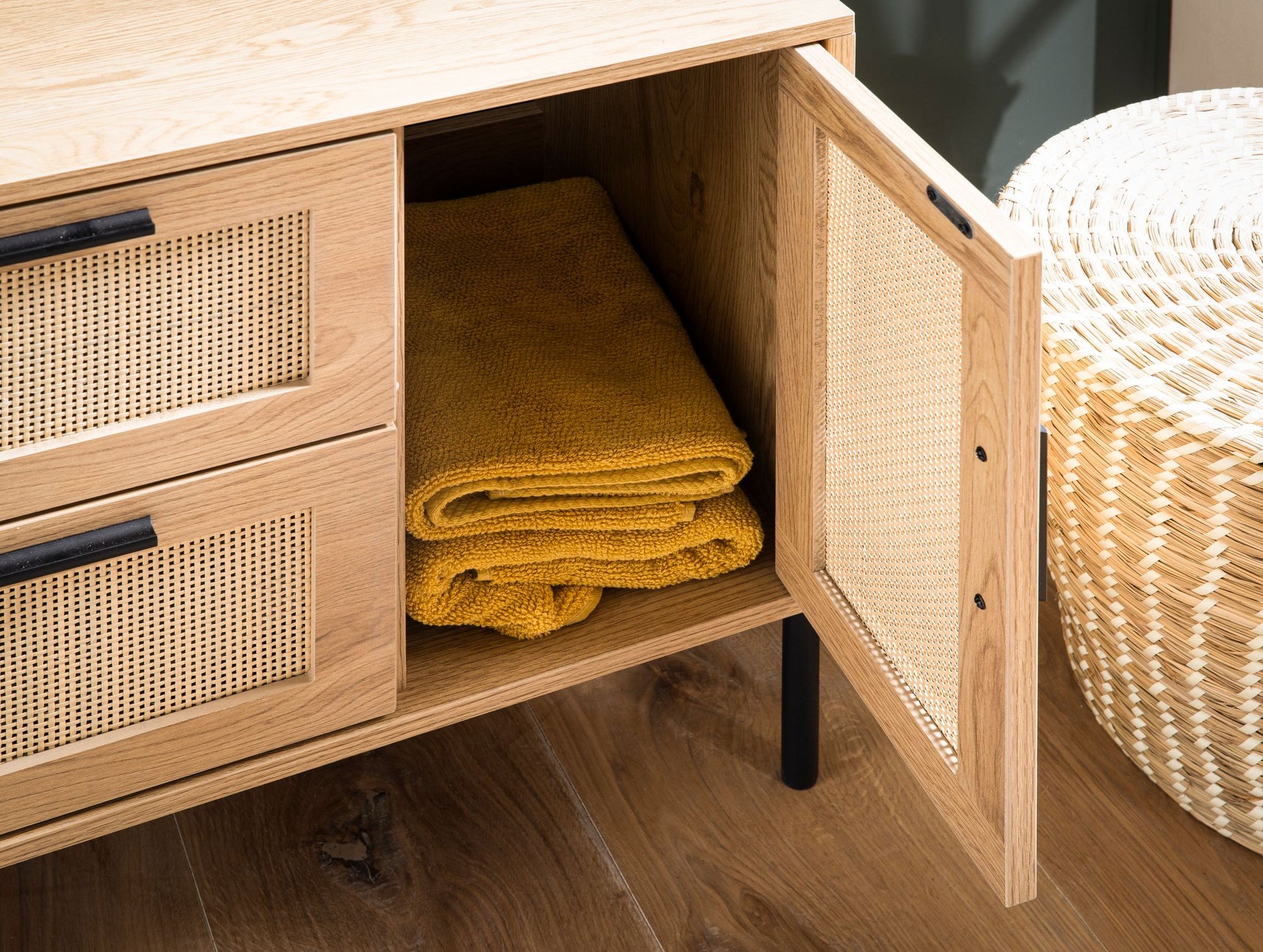 Nancy's Cacilhas Wastafelkast - Badkamermeubel - Wastafelmeubel - Bruin / Zwart - Eiken look / Rotan - 60 x 60 x 40 cm