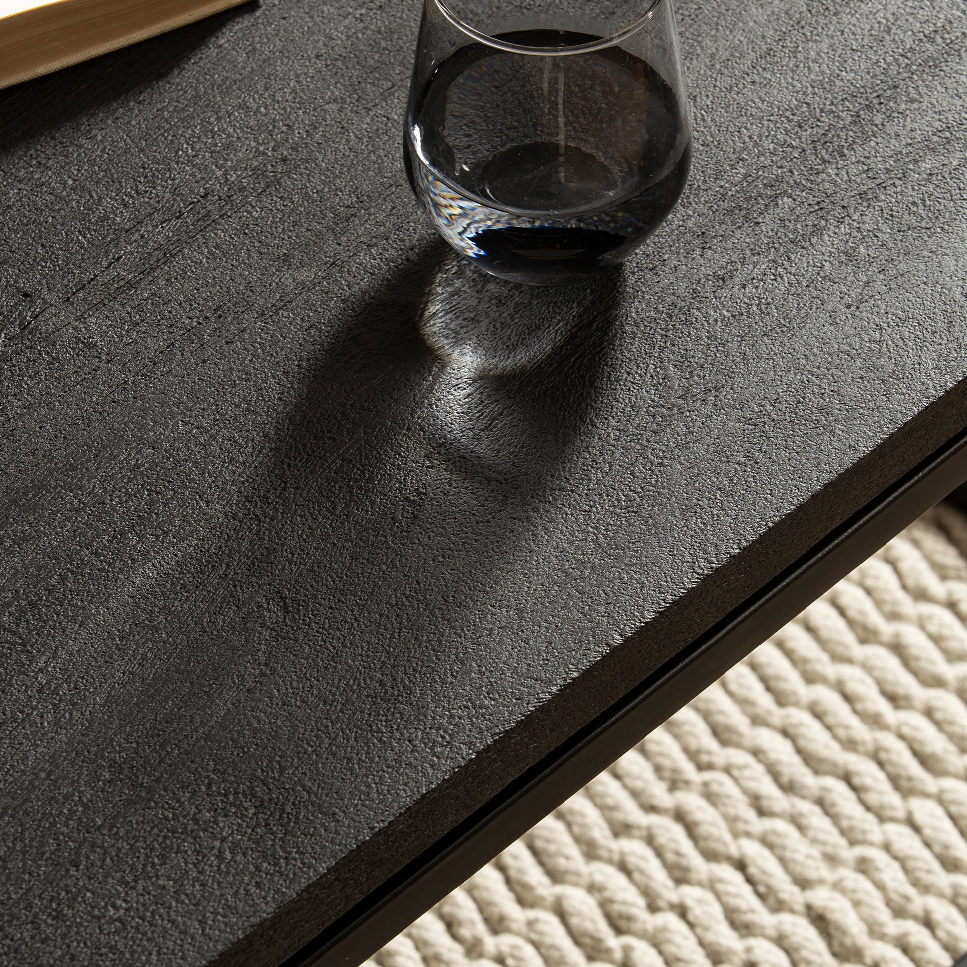 Nancy's Valverde Salontafel - Koffiertafel - Zwart - Massief Mangohout / Staal - 120 x 60 x 40 cm