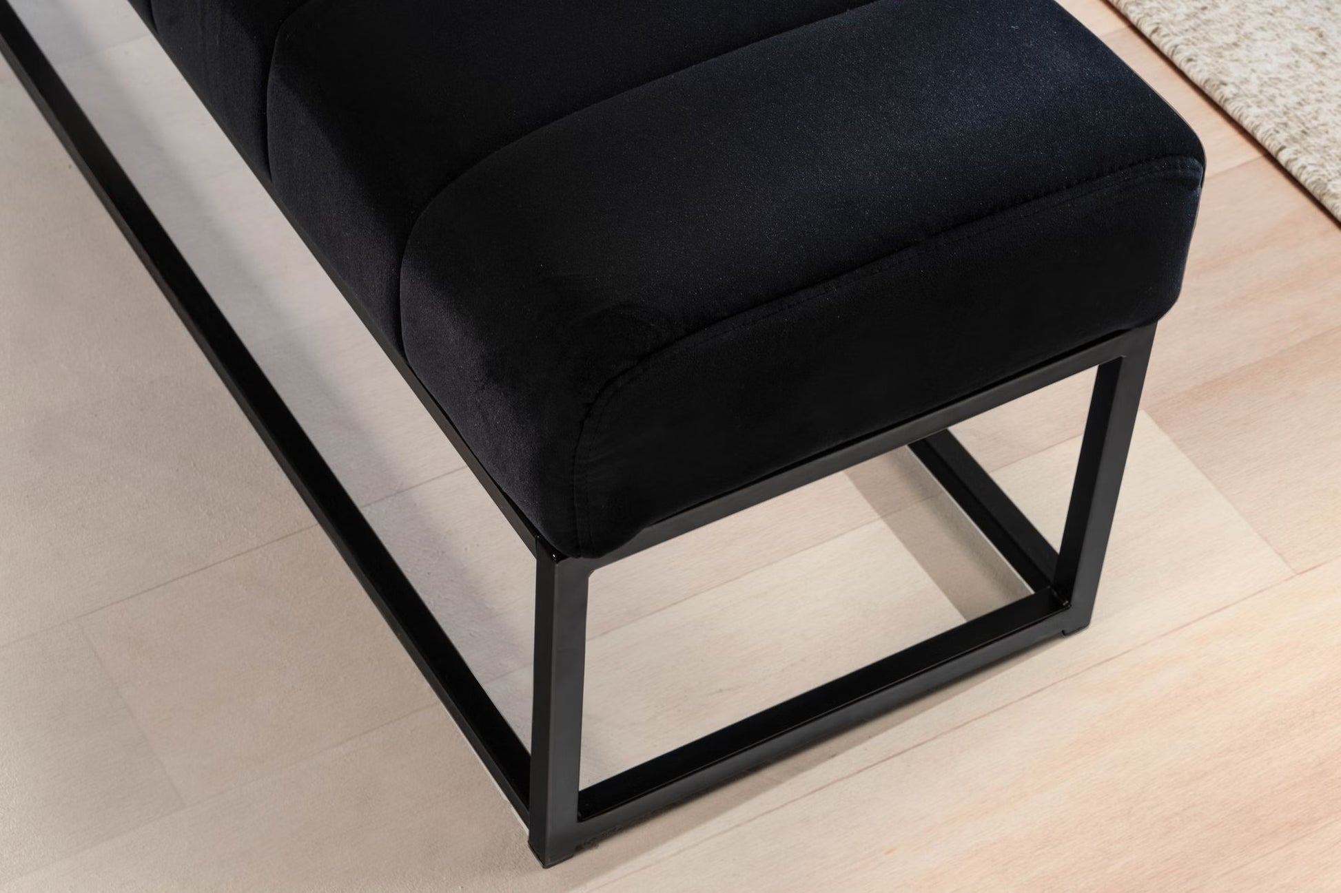 Nancy's Monno Bankje - Zitbankje - Halbankje -Zwart - Fluweel - ± 110 x 40 x 40 cm