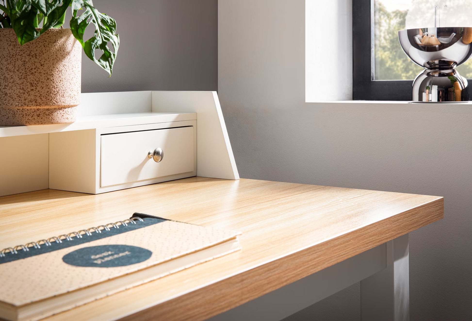 Nancy's Premana Bureau - Computertafel - Opbergvakken - Wit / Eiken - ± 105 x 55 x 90 cm