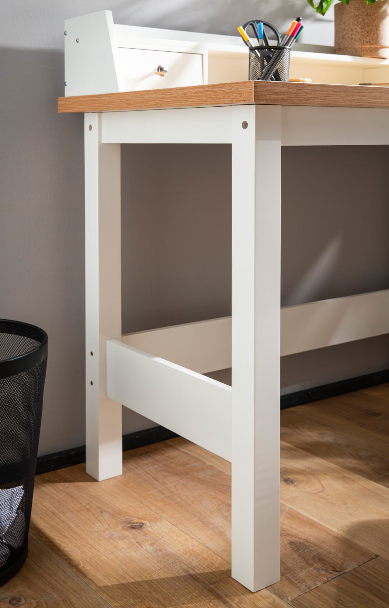 Nancy's Premana Bureau - Computertafel - Opbergvakken - Wit / Eiken - ± 105 x 55 x 90 cm