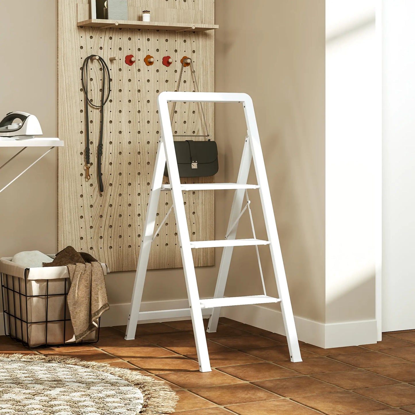 Nancy's Furore Ladder - Trap - Opvouwbaar - Wit - Aluminium - ± 65 x 40 x 105 cm