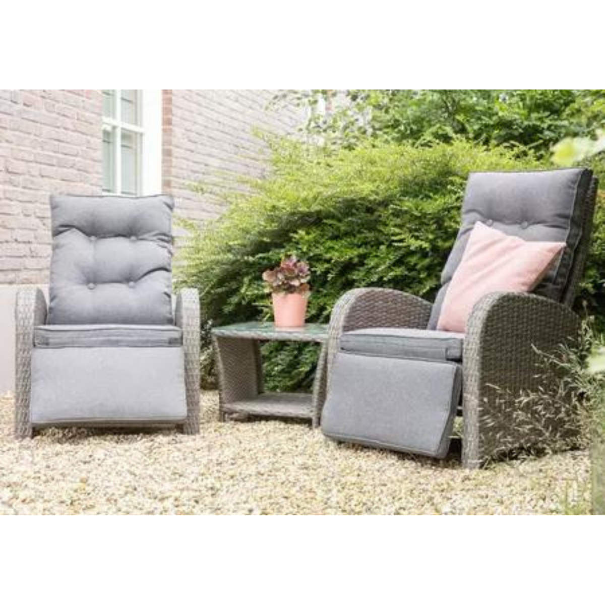 Nancy's Posen 2 Garden chairs - Side table - Lounge set - Wicker - Gray 