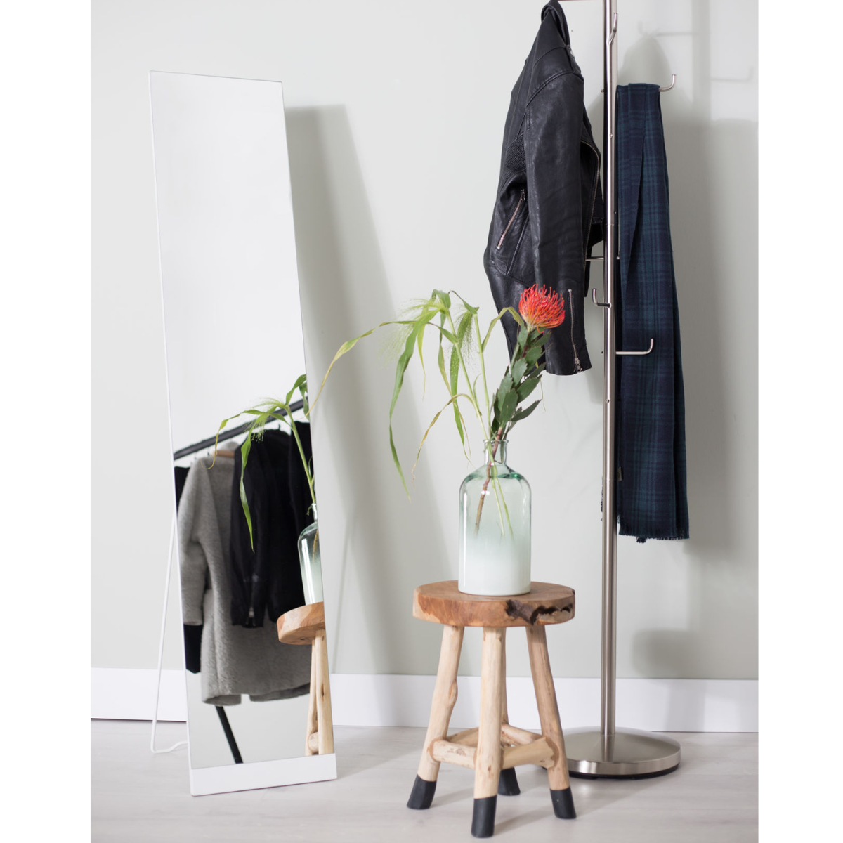 Nancy's Wyndham Spiegel - Staande spiegel - Kledingspiegel - Wit - Glas - ± 30 x 35 x 145 cm