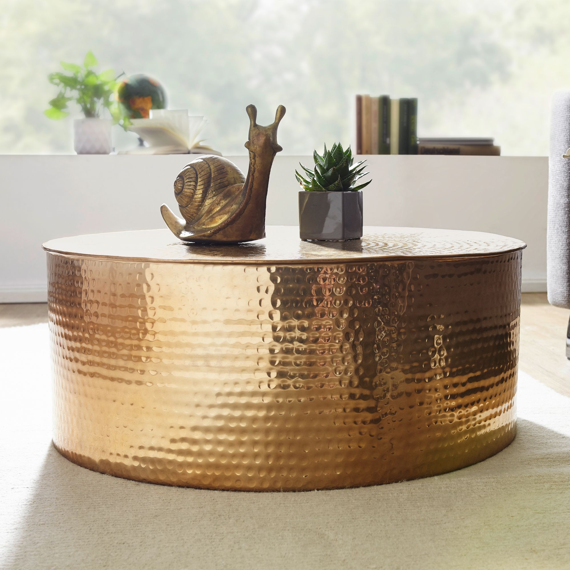 Nancy's Coffee Table - Aluminum Side Table - 75 x 31 x 75cm