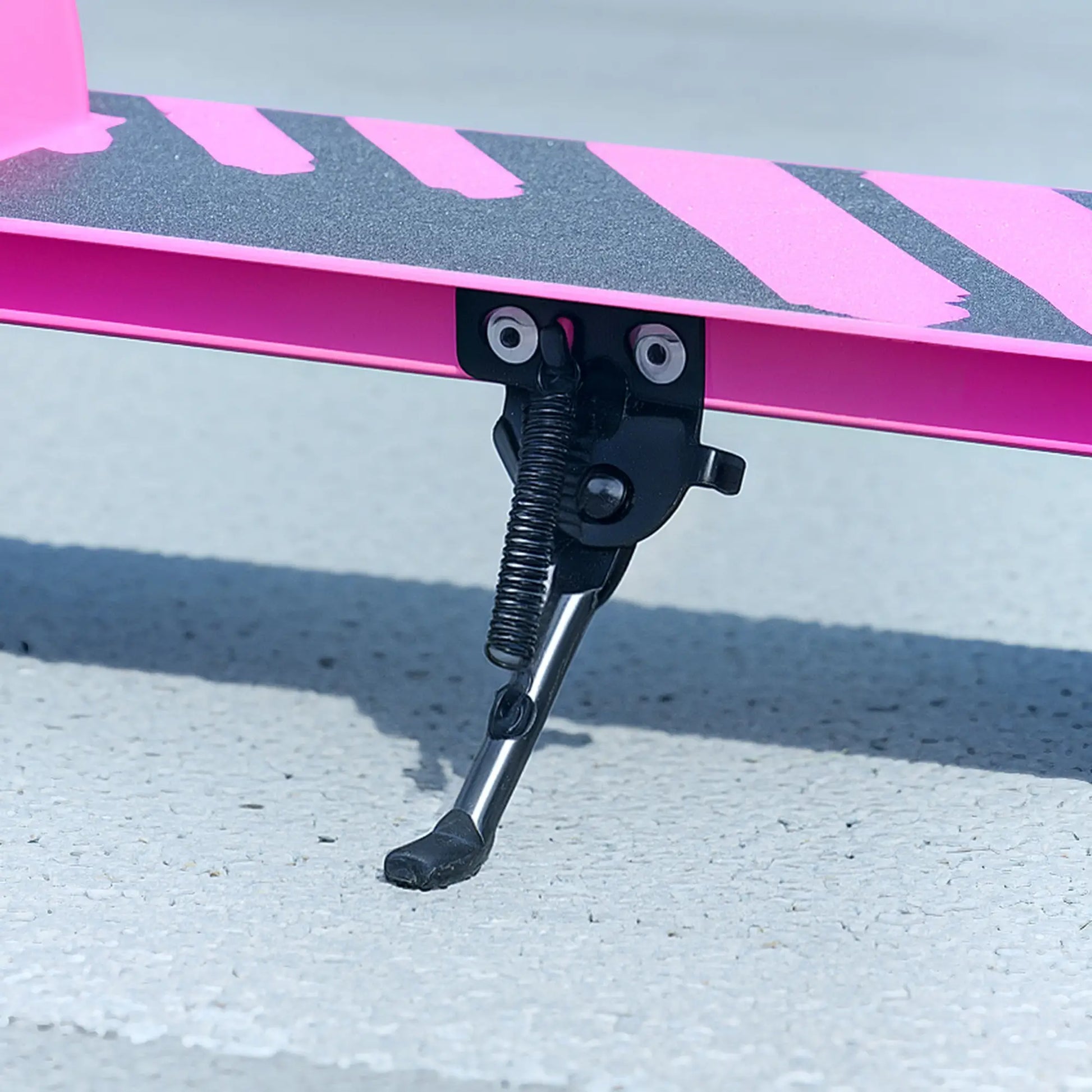 Nancy's Colorno Step - Kinderstep - Verlichte Wielen - Verstelbaar - Roze