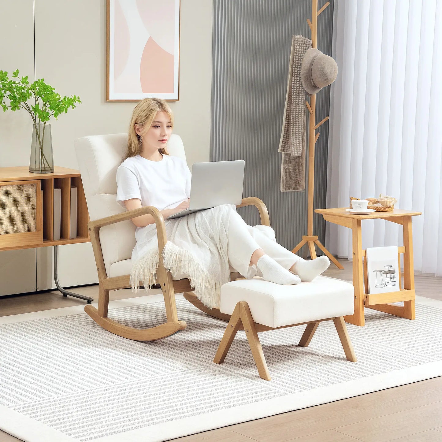 Nancy's Facha Schommelstoel met Voetenbankje - Loungestoel - Relaxstoel - Wit - Linnen