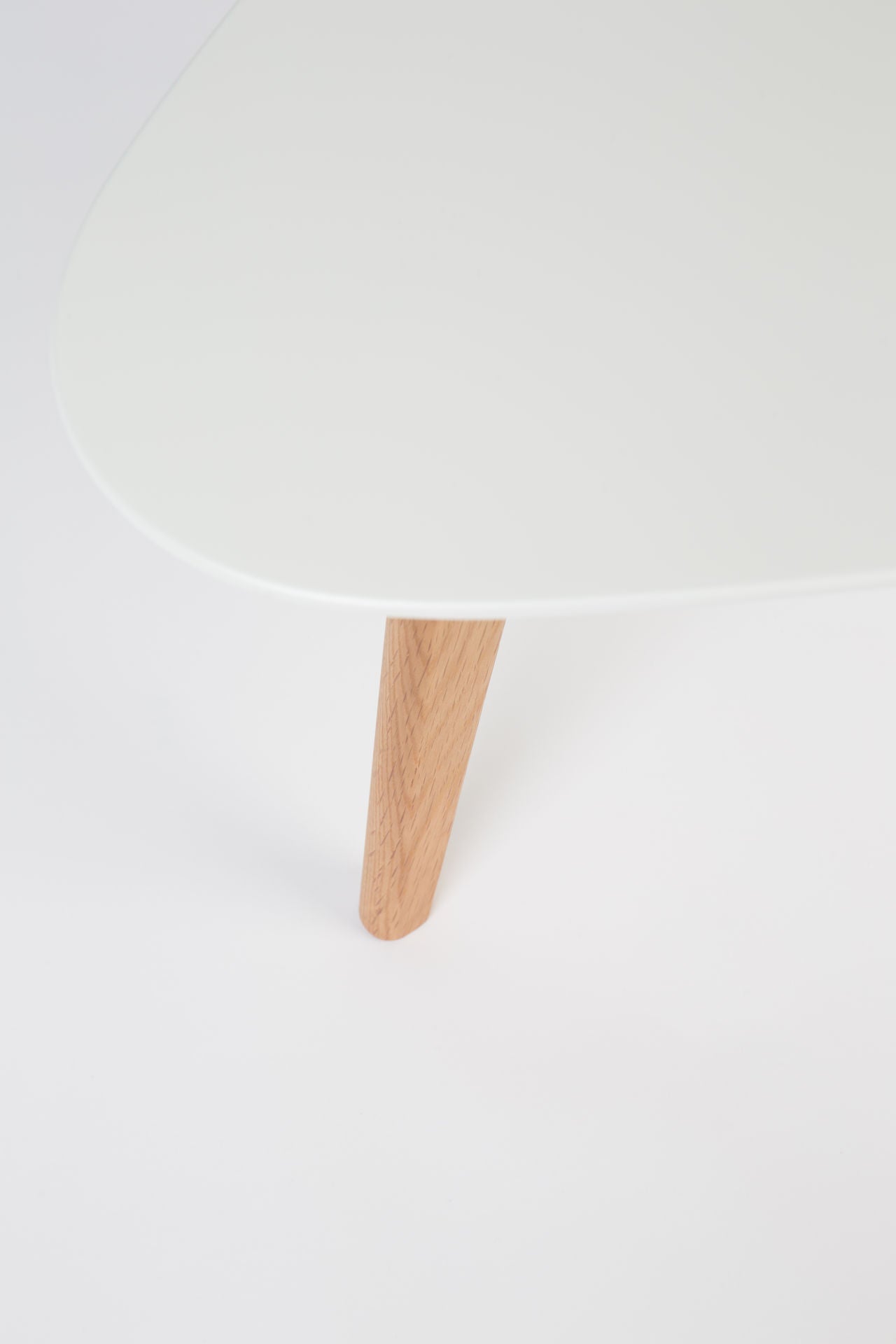 Table Northlake de Nancy - Moderne - Naturel, Blanc - MDF, PU, ​​Chêne - 50 cm x 100 cm x 40 cm
