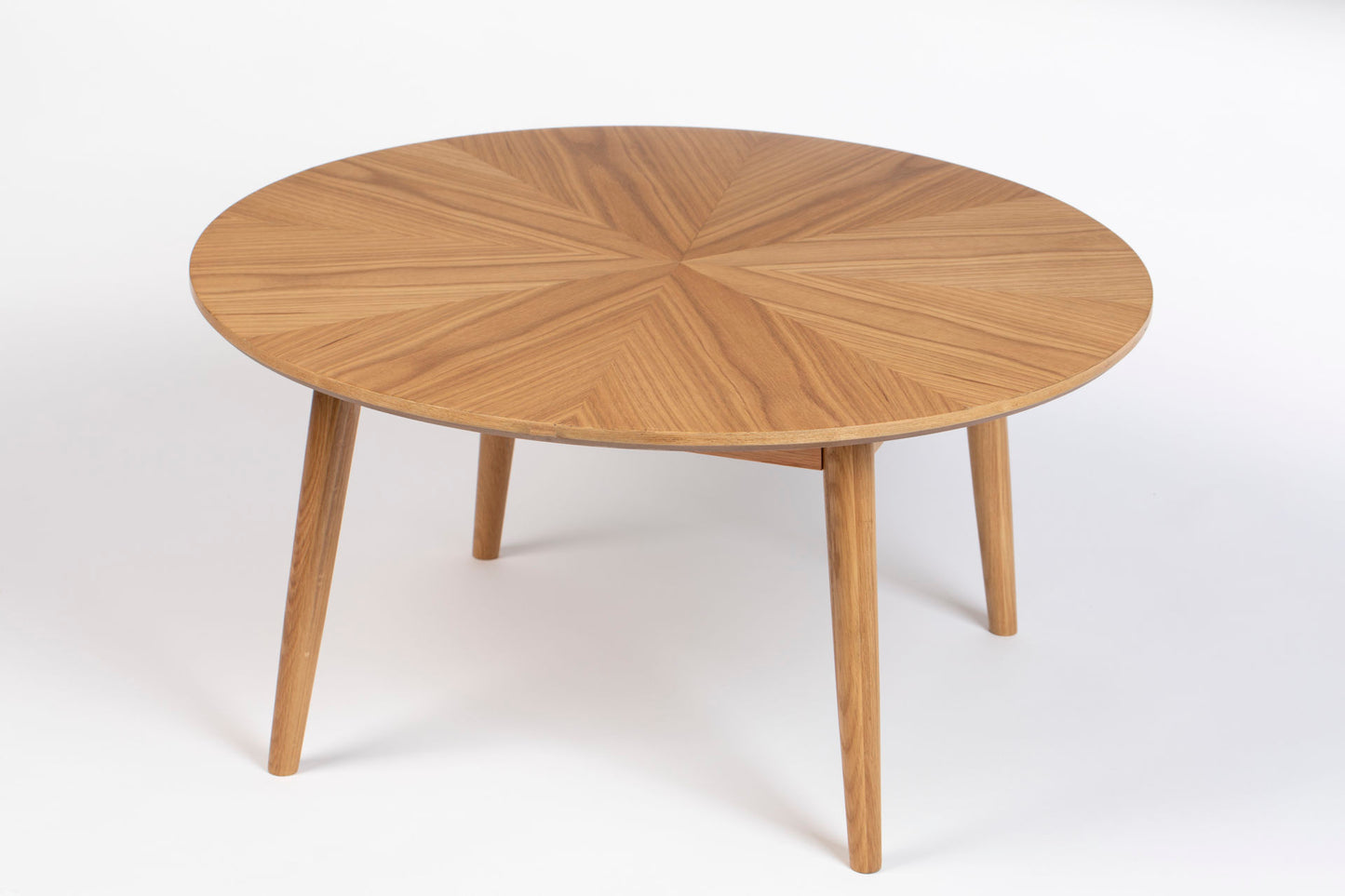 Nancy's Red Bank Coffee Table - Modern - Brown - Oak, Mdf - 80 cm x 80 cm x 40 cm
