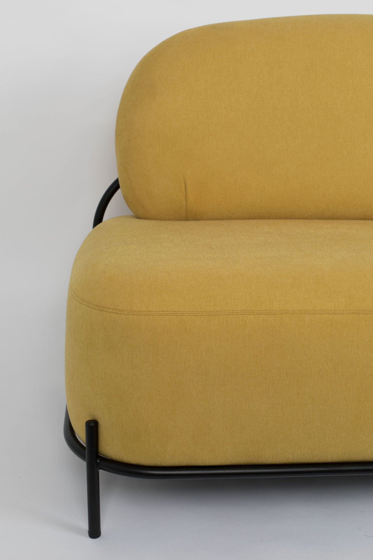 Nancy's Upper Montclair Lounge Chair - Industrieel - Geel, Zwart - Polyester, Multiplex, IJzer - 71,5 cm x 125 cm x 77 cm