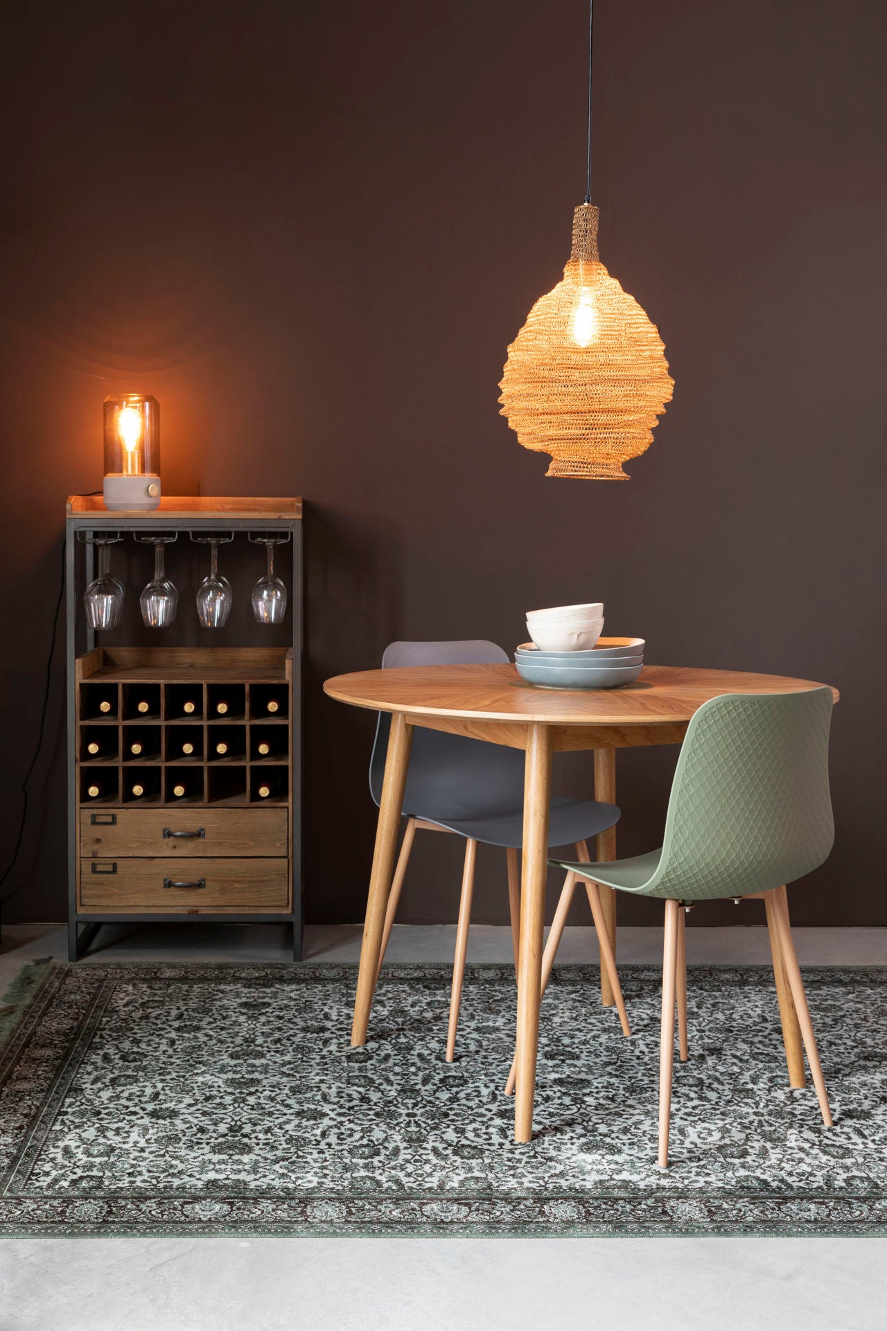 Nancy's Westwood Lakes Drankenkast - Opbergkast - Wandkast - Bruin - Dennenhout / Staal - ± 55 x 40 x 110 cm
