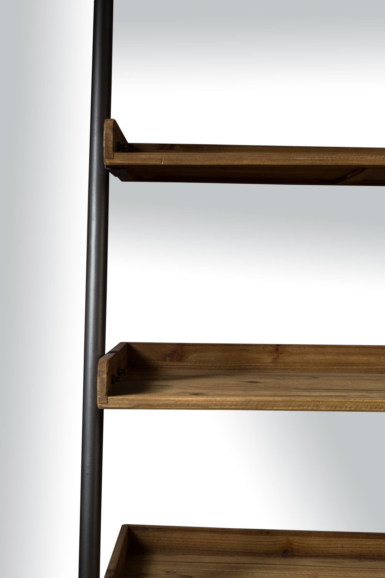 Nancy's Mack Plank - Industrieel - Bruin - IJzer, Hout, Metaal - 40 cm x 78 cm x 180 cm