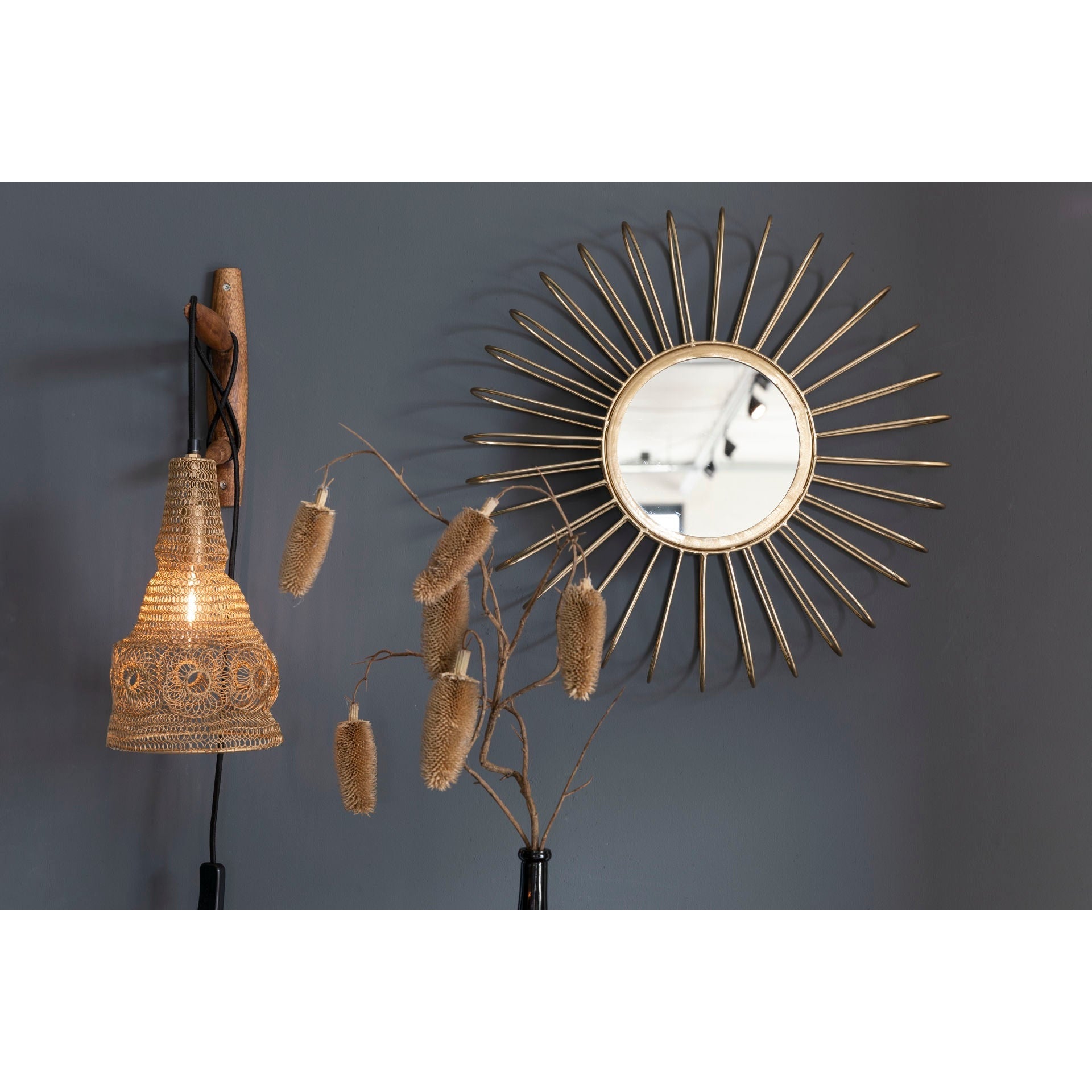 Nancy's Pleasant View Wandlamp - Muurlamp - Goud - Staal