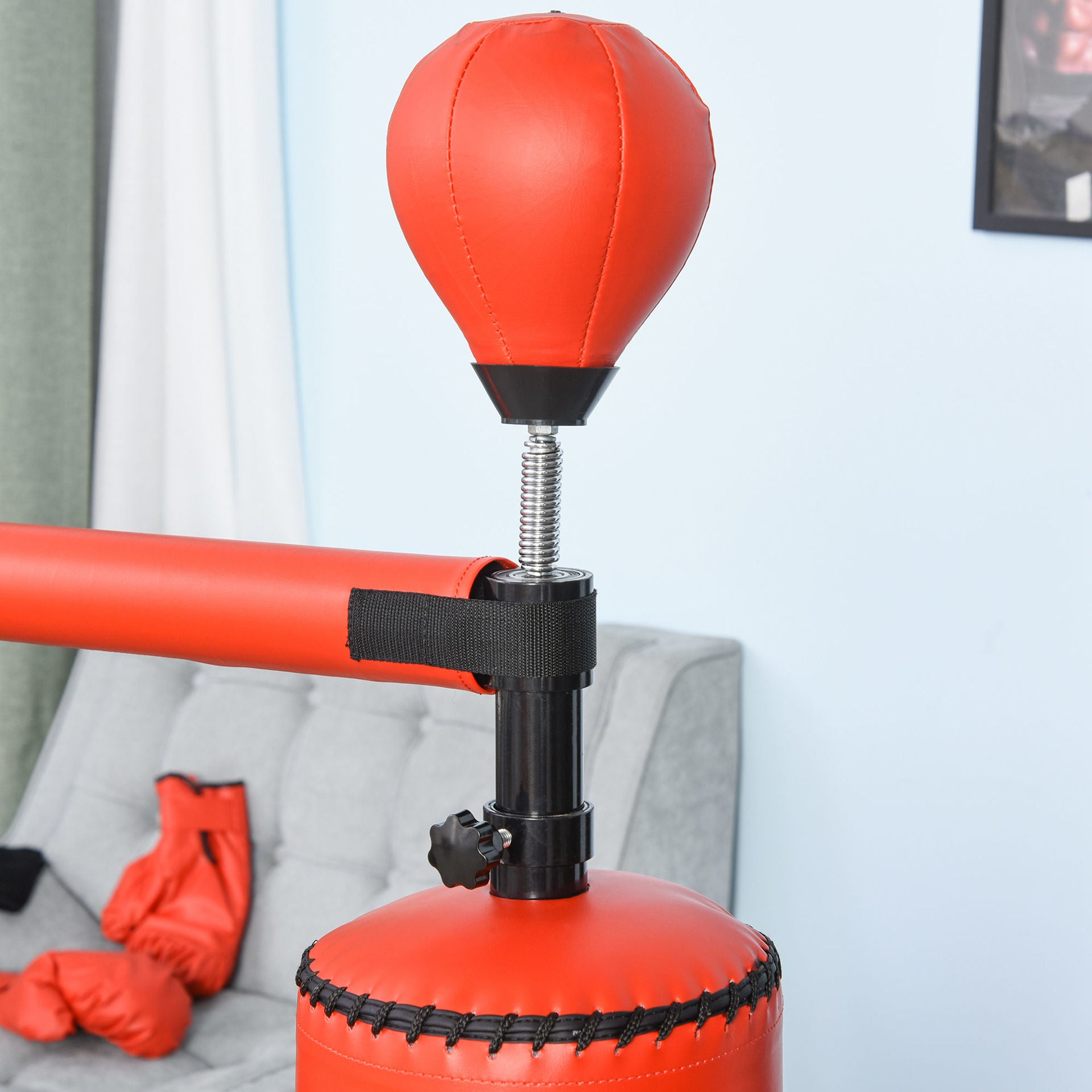 Nancy's Swasey Staande Bokszak - Zwart, Rood - Pu, Pe, Hdpe - 34,64 cm x 18,89 cm x 80,7 cm