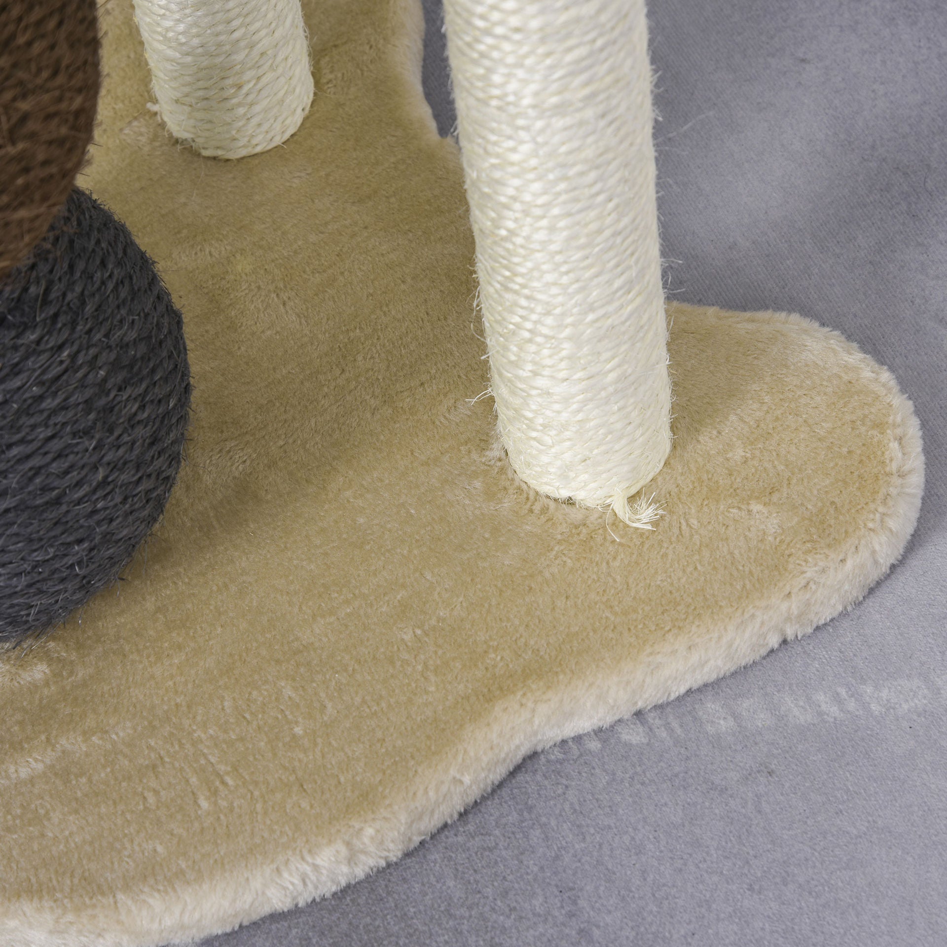 Nancy's Douze Krabpaal - Kattenpaal - Kattenkrabpaal met platform - Beige - ± 40 x 40 x 65 cm