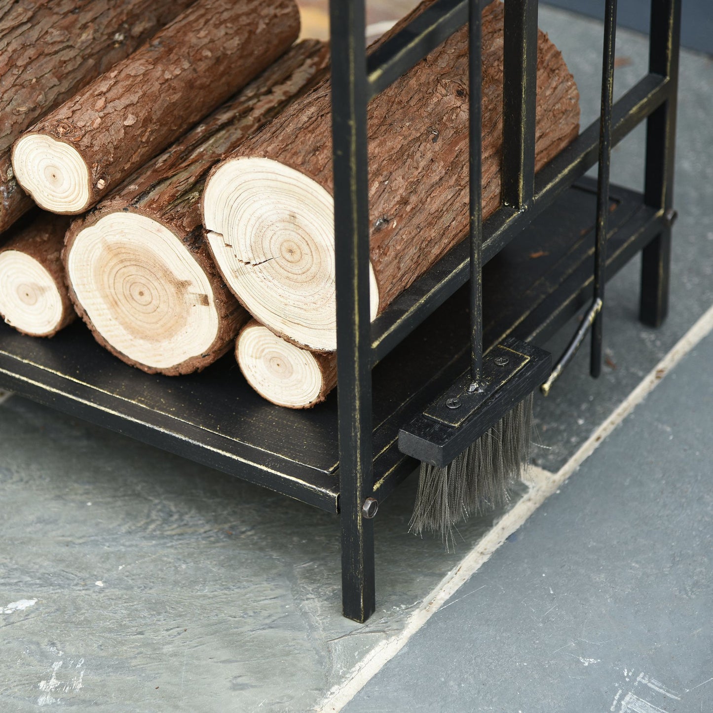 Nancy's Cowpen Haardhoutrek met Haardgereedschap IJzer Goud