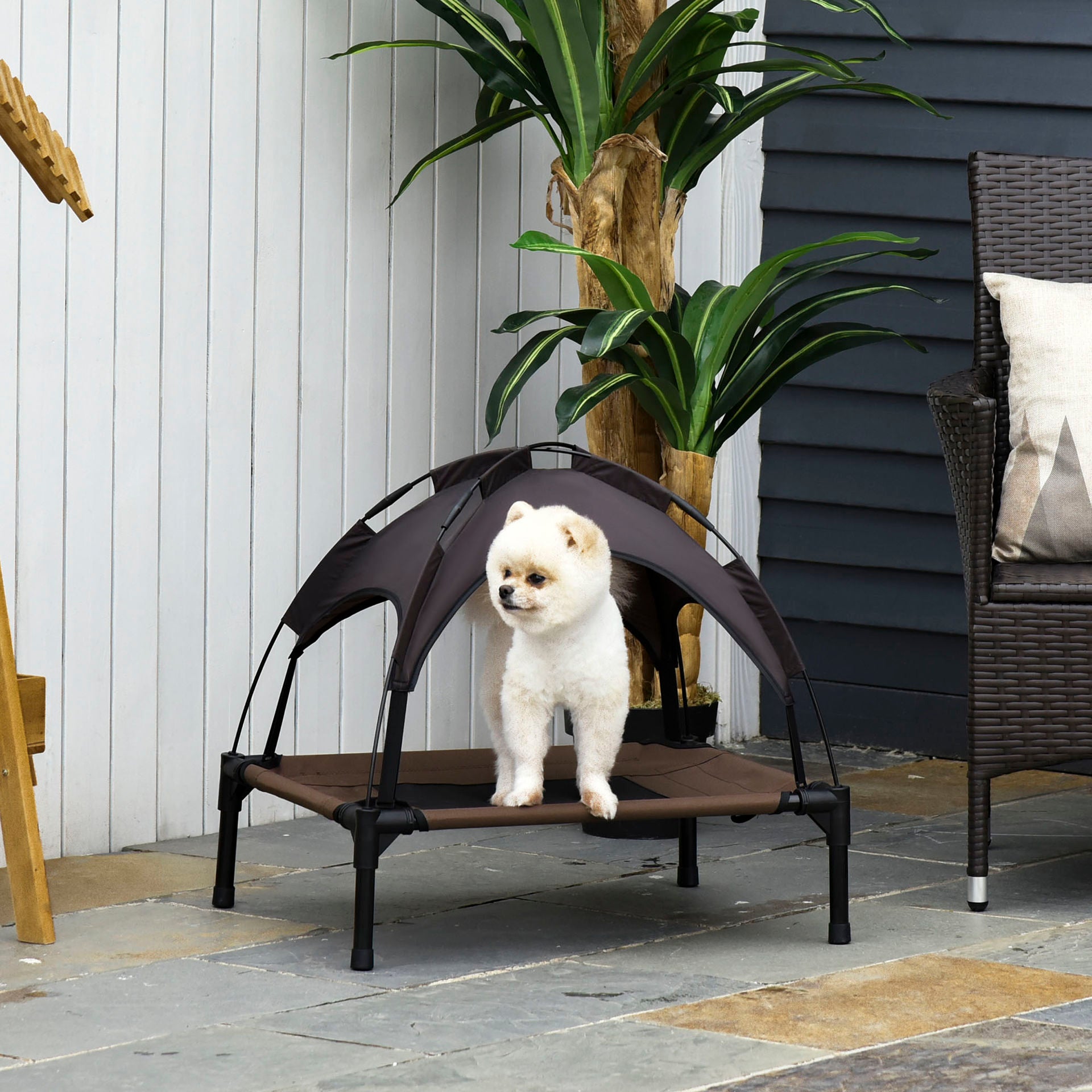 Lit Nancy's Akwesasne avec auvent, pliable, chaise longue pour chien, lit pour chien extérieur